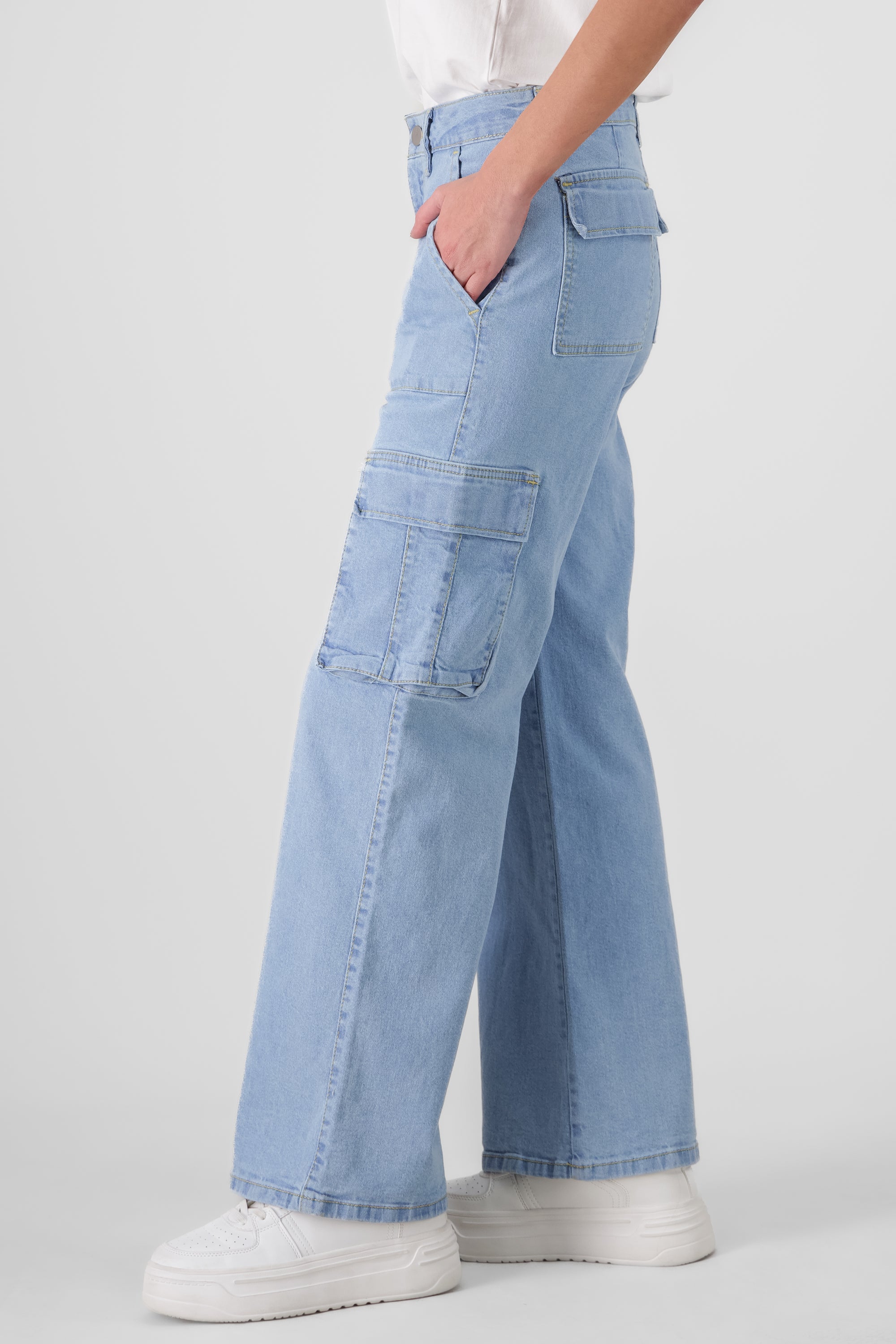 Cargo Jeans