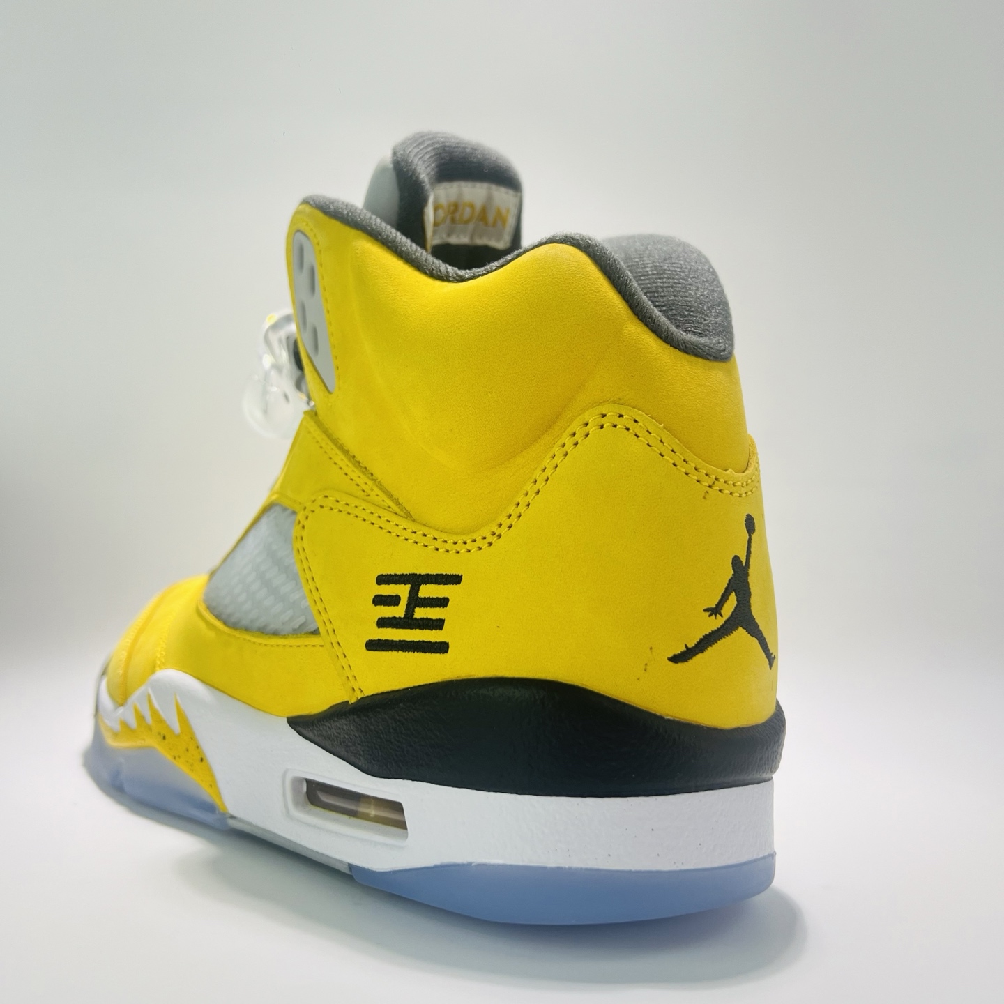 Air Jordan Retro 5 Tokyo Tokyo white and yellow limited edition 454783-701
