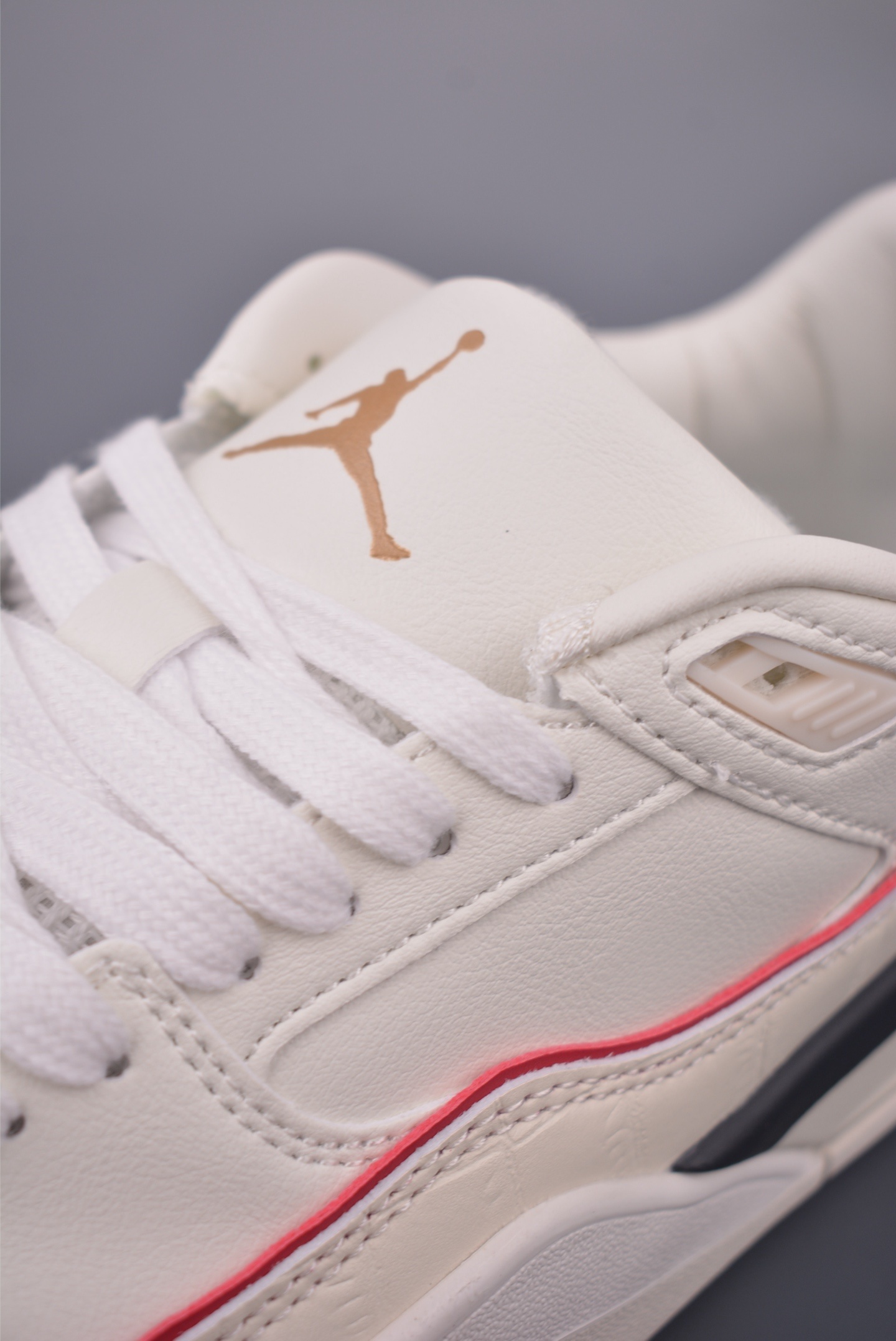 Jordan Flight Court “Croc Skin” HF7321-131