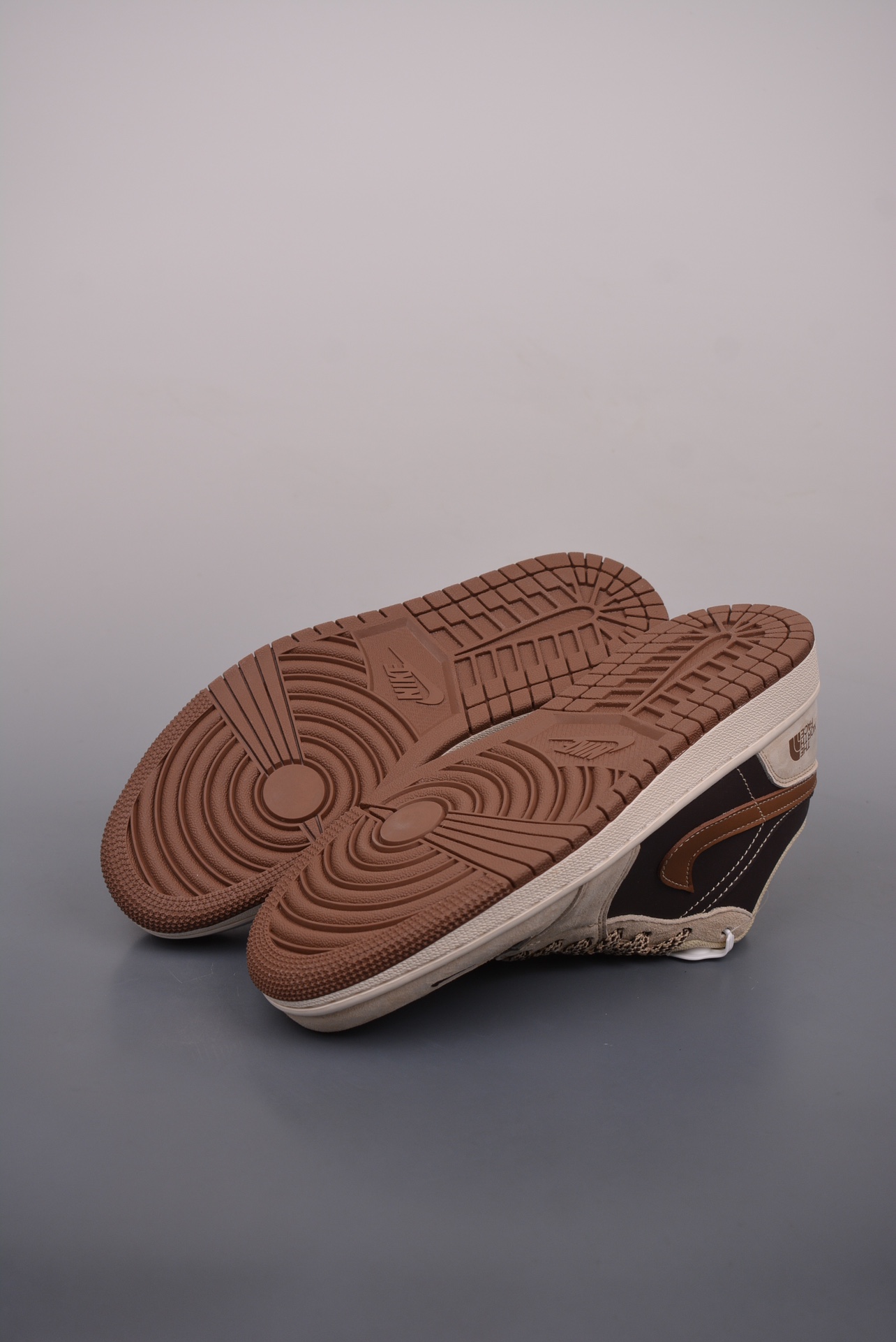 Supreme x Nike Air Jordan 1 Brown Khaki XX2407-007