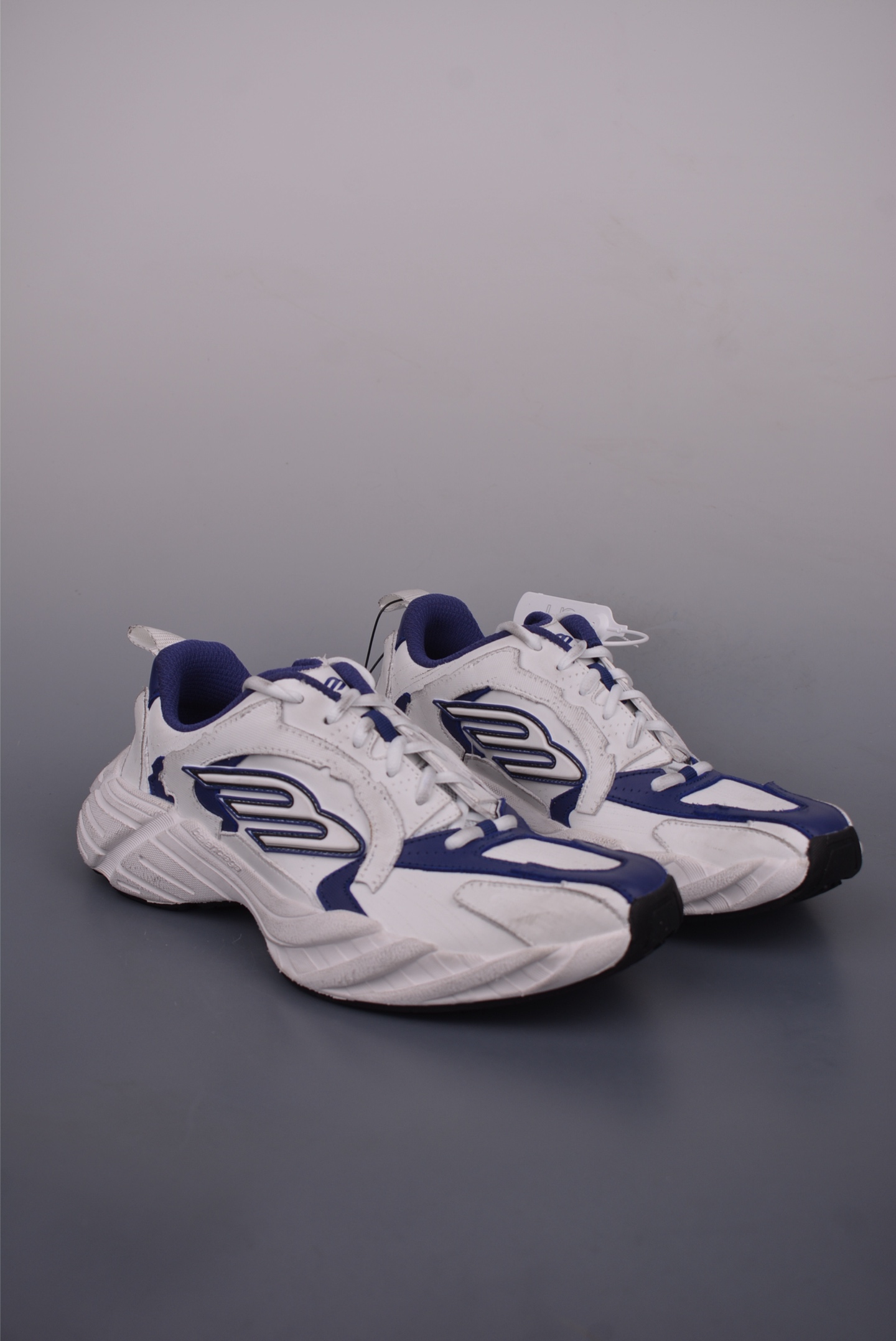 BALENCIAGA Monday Sneaker 