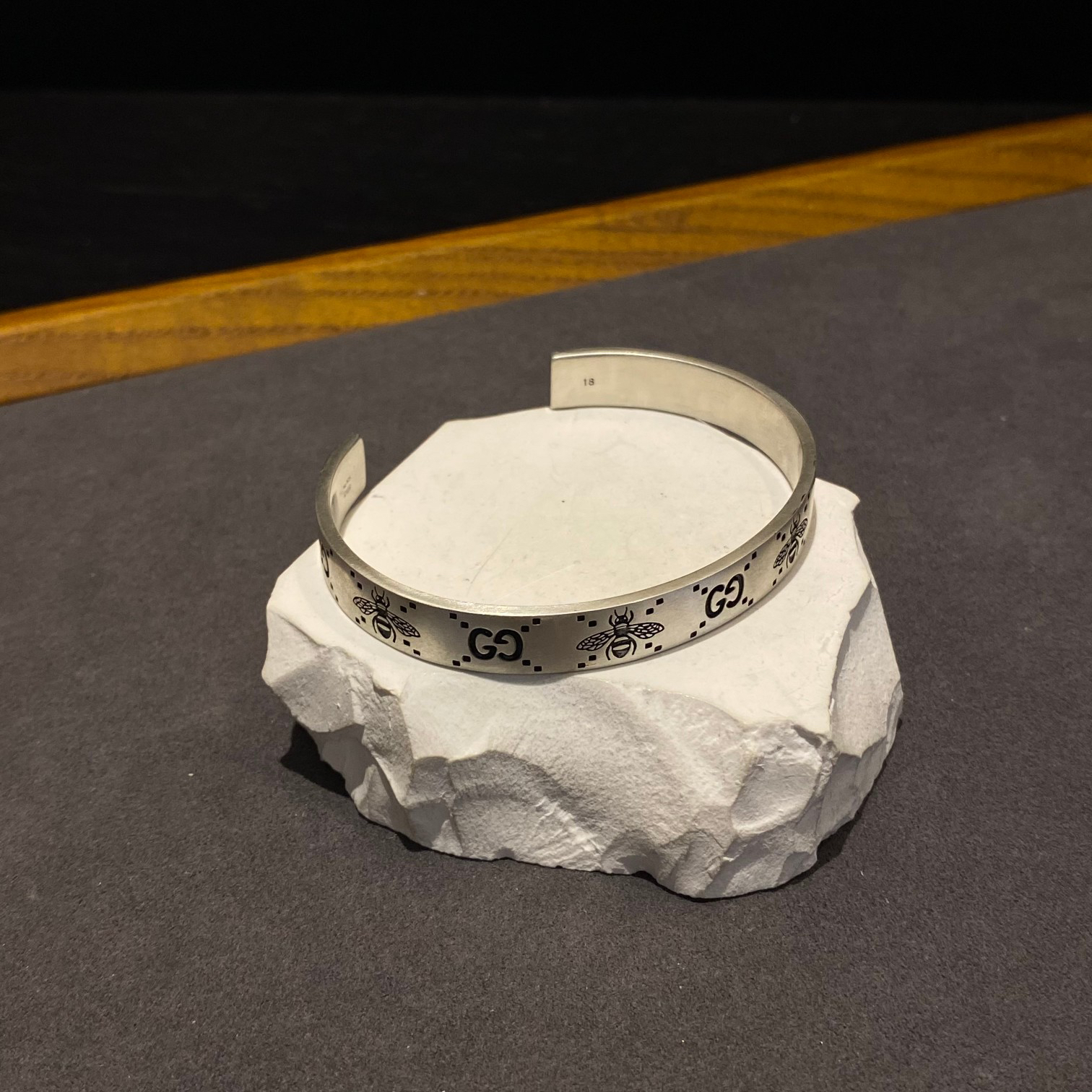 Gucci Bee Engraved Bracelet