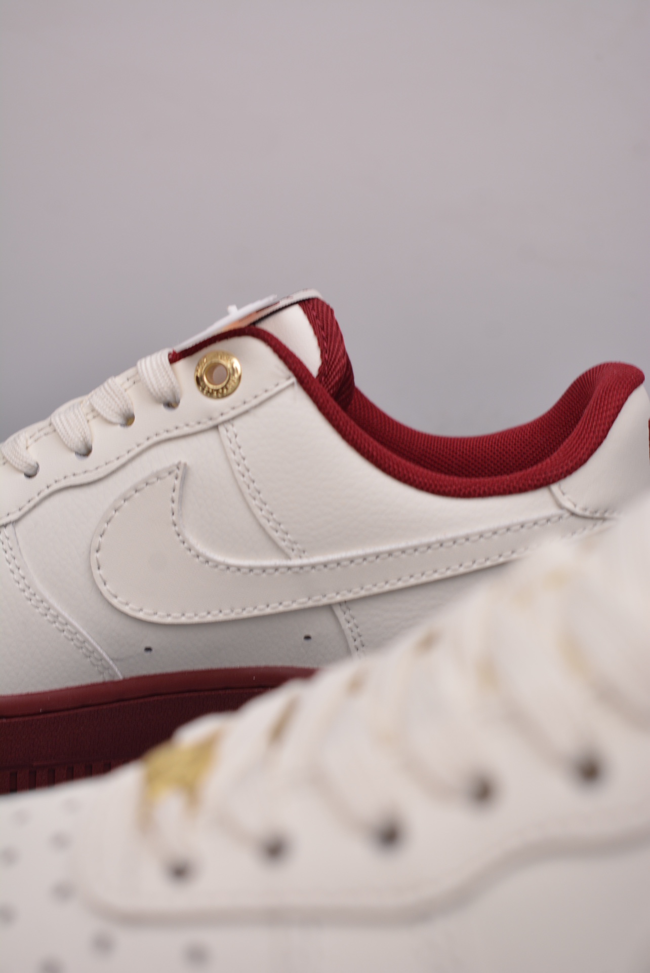 Nike Air Force 1'07 SESail Team Red Metallic Gold DQ7582-100