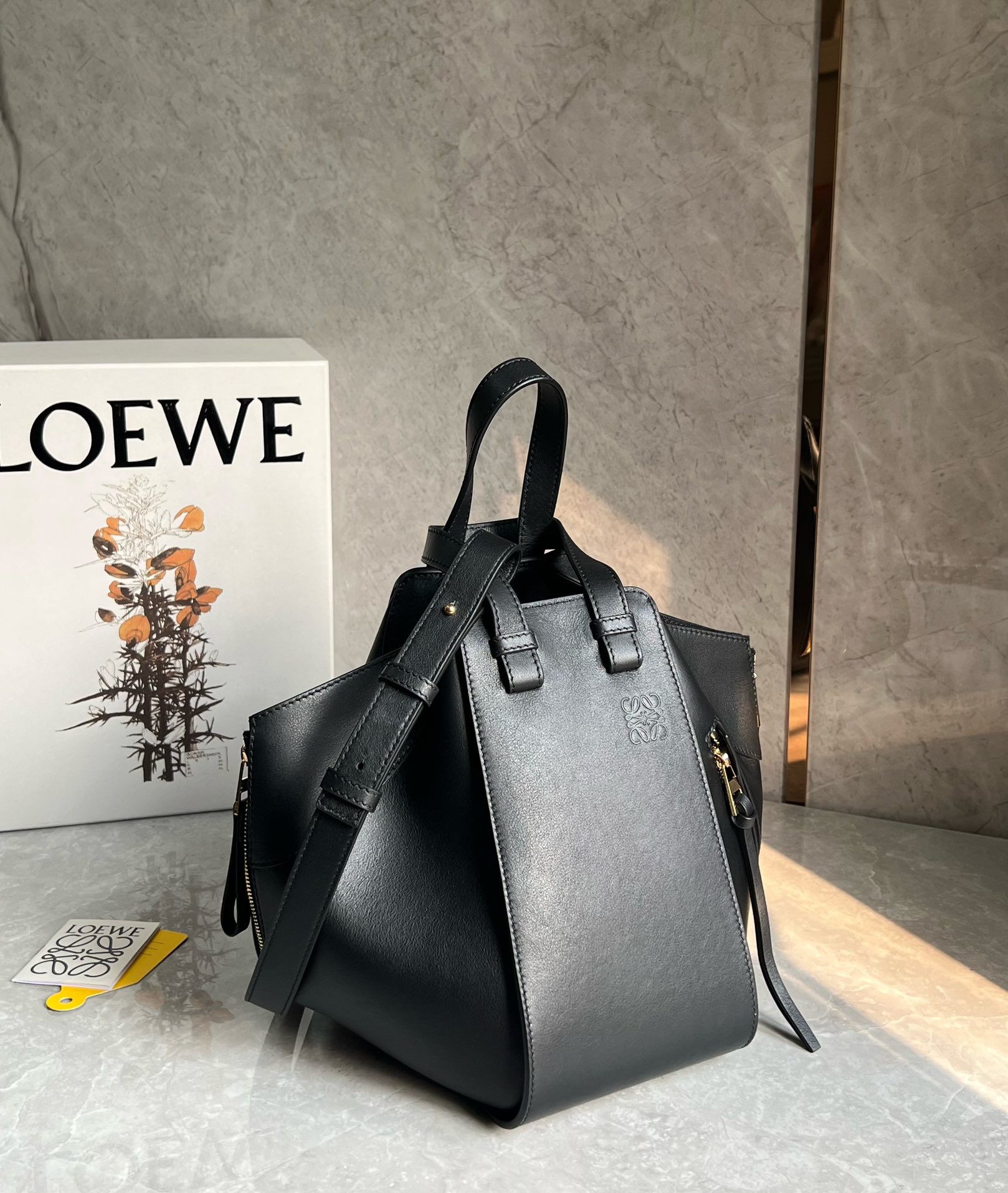 Loewe Hammo bag 0216