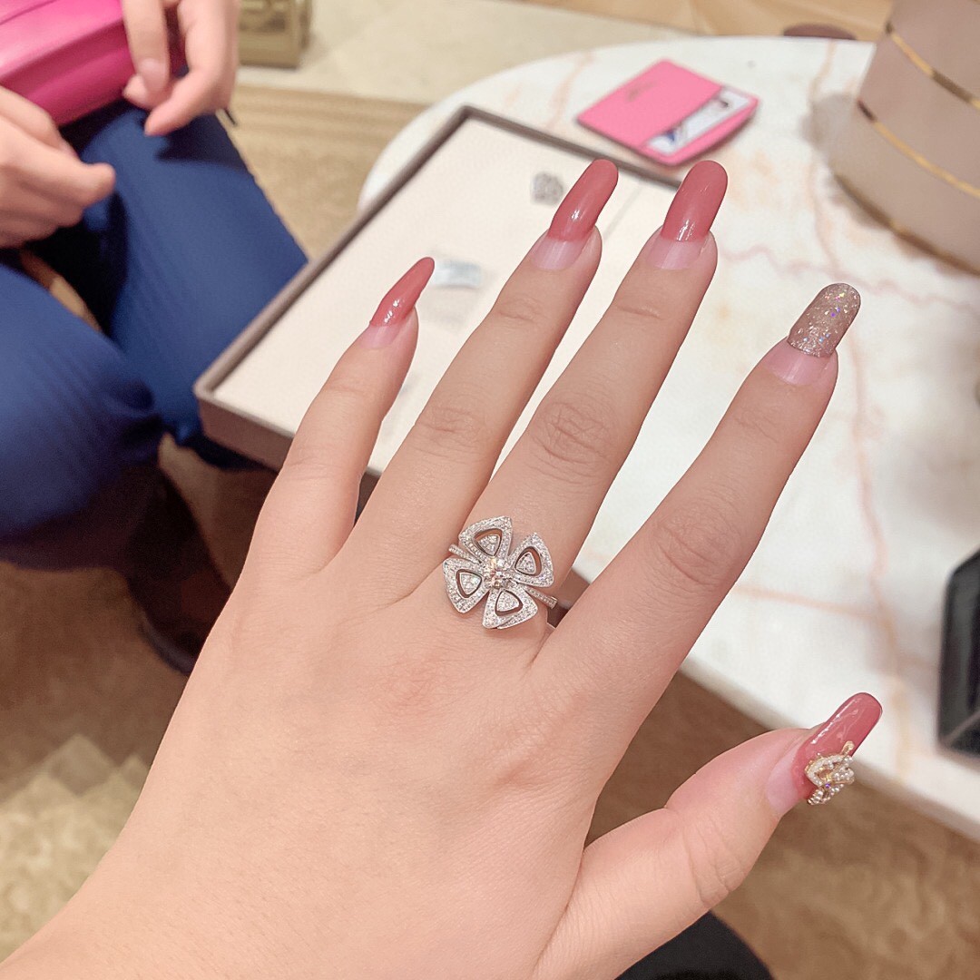 Bvlgari Windmill Full Diamond Ring