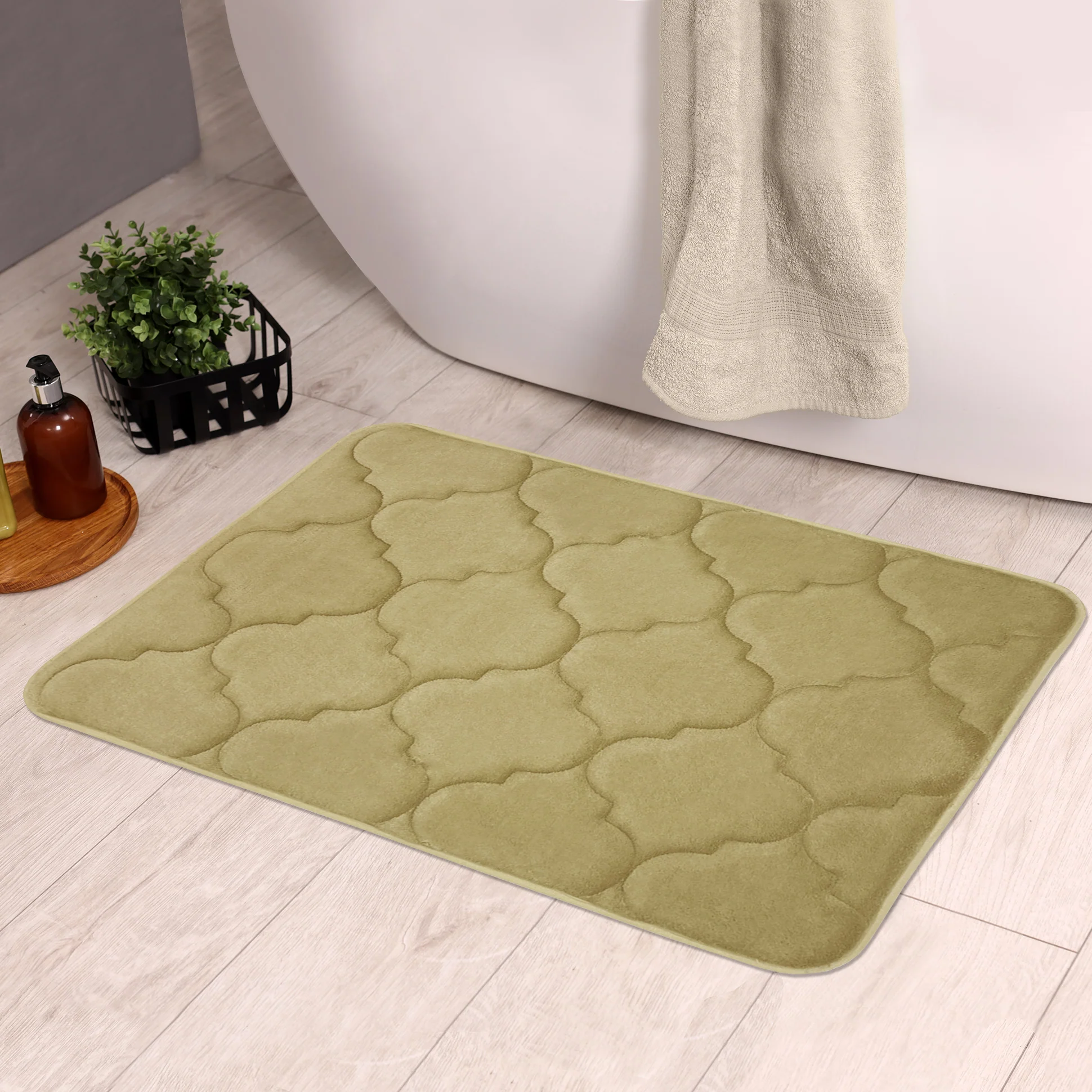 Madison Moroccan Soft Non-Slip Memory Foam Bath Mat, 17x24 Inches