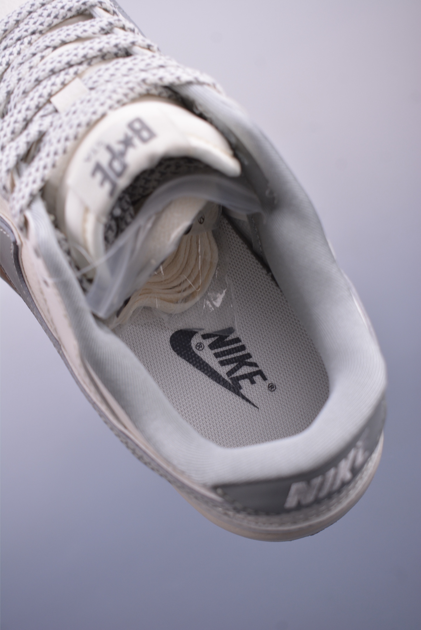 BAPE x Nike SB Dunk Low sneakers White and Gray JJ2508-558