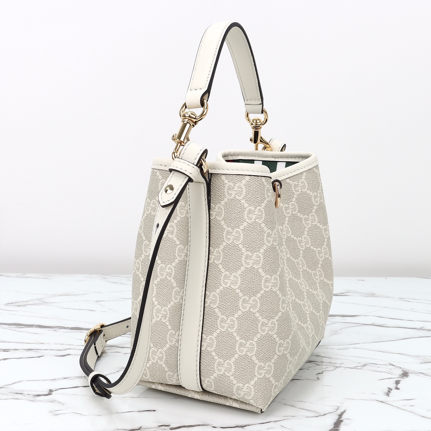 Gucci GG Emblem small bucket bag ‎815118 FAD6L 9641