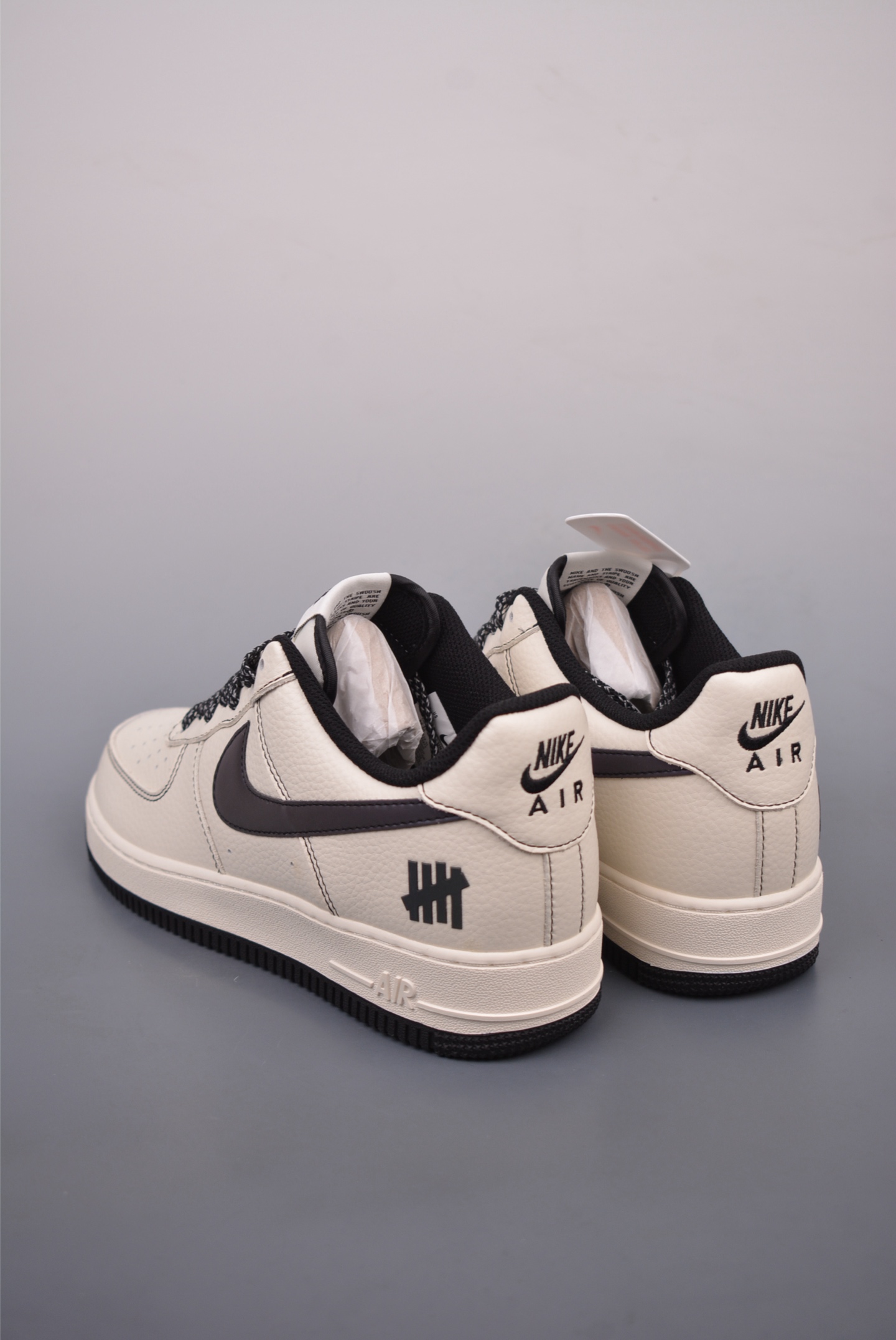 UN x Nike Air Force 1’07 Low White Ink Black UN2588-121
