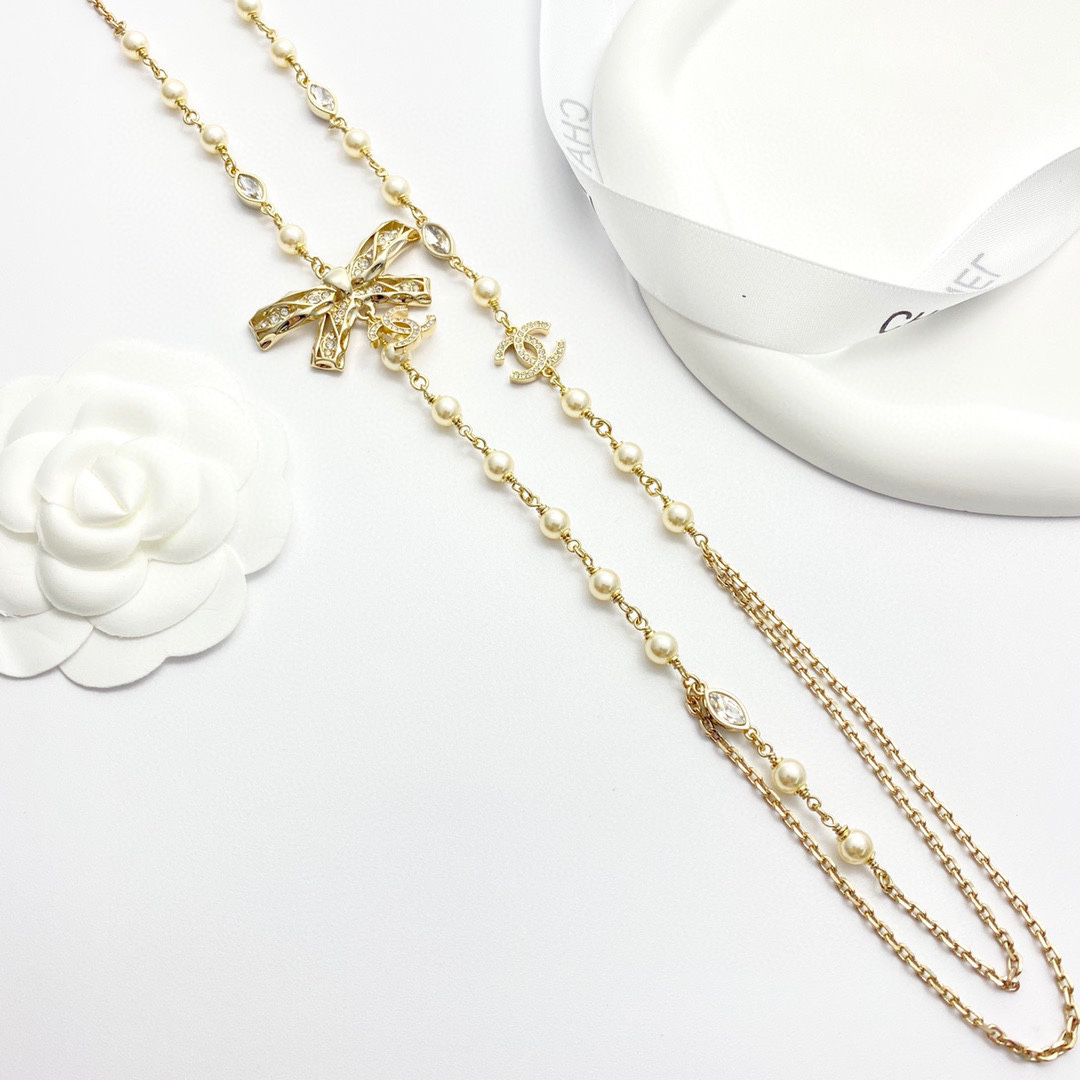 CHAN 24 full diamond double c hollow bow pearl double layer necklace