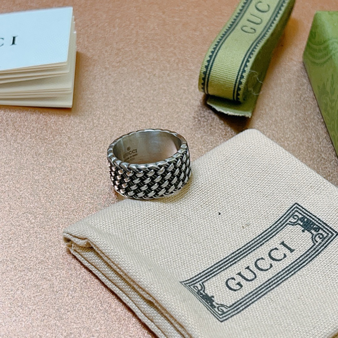 GUCCI Braided Vintage Ring