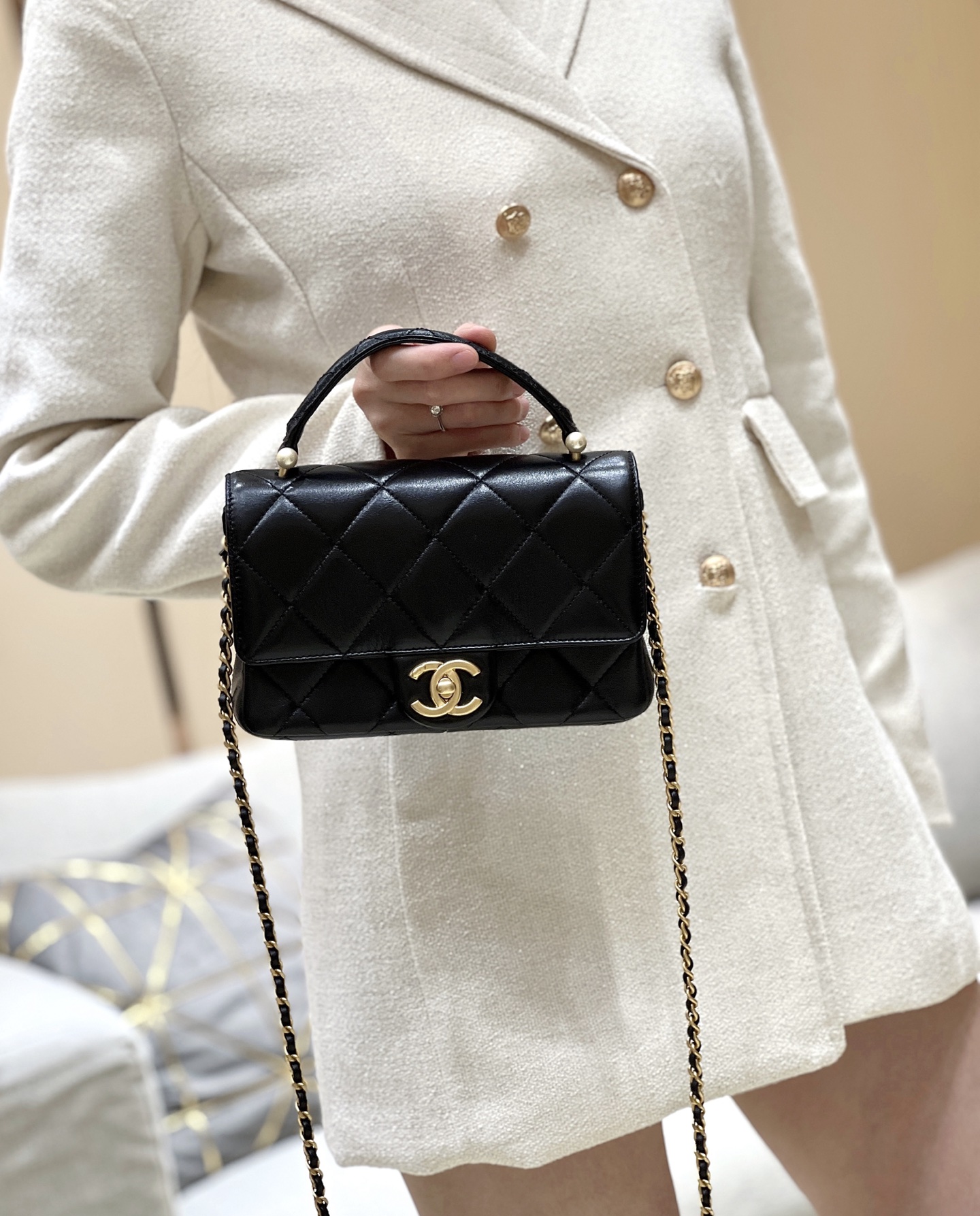 Chanel 25P Spring/Summer Preview Series Global Limited Pearl Handle Bag AS5399 00138