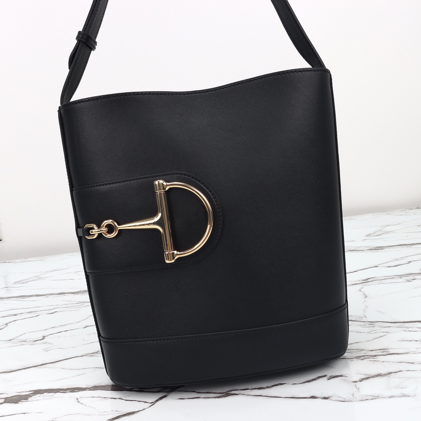 Gucci 73 Medium Bucket Bag 833660 AAEC2 1000