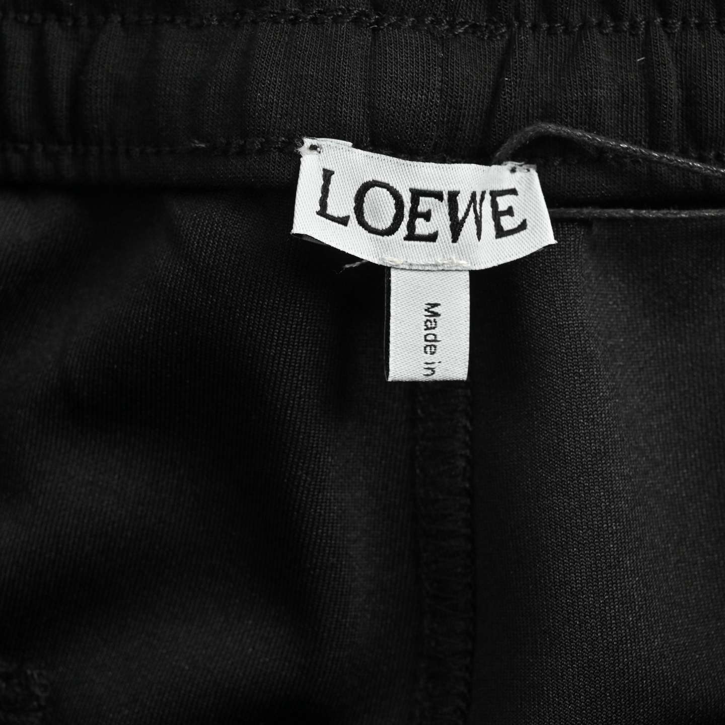 Loewe 25ss small logo colorblock ribbon embroidered shorts