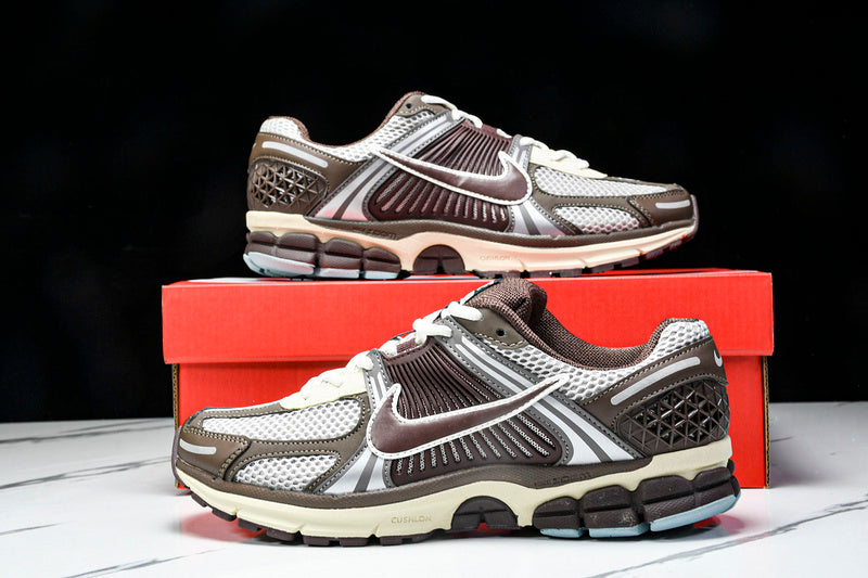 Zoom Vomero 5 Men's Shoes