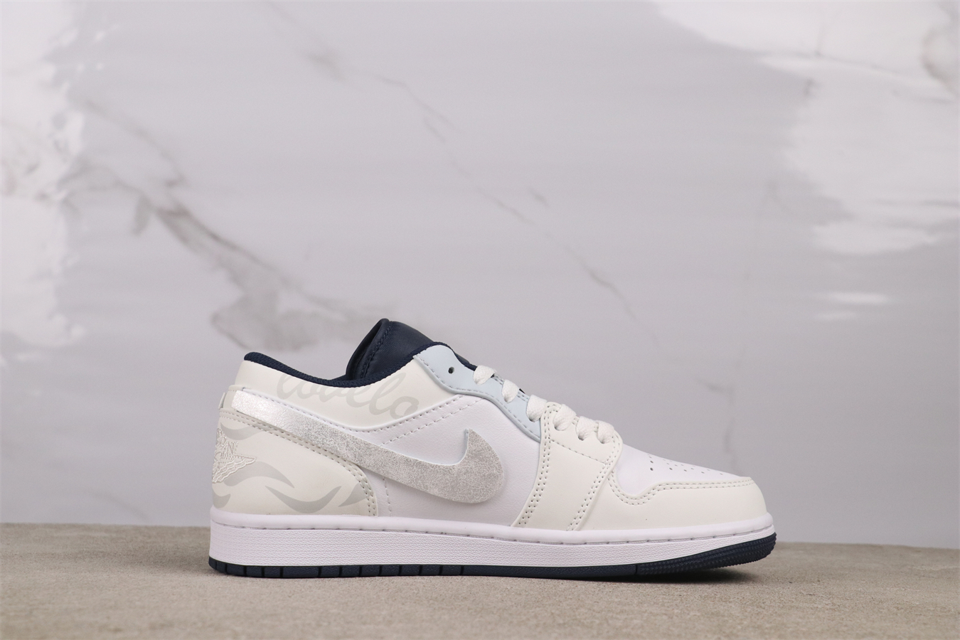 Air Jordan 1 Low sneakers Ice Blue Sea Salt 553558-414