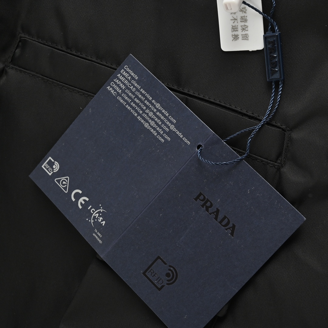 Prada 24ss triangle logo multi-purpose cargo shorts