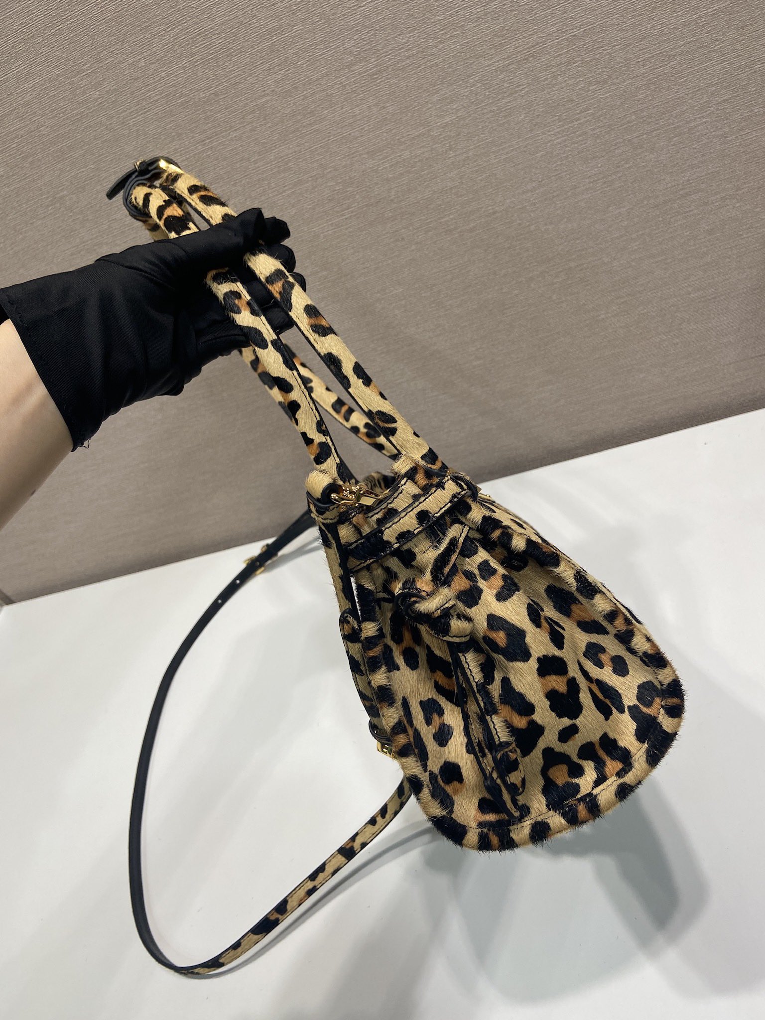 Prada lussolf handbag 1BA426