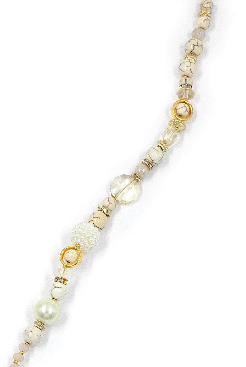 Collar Borlas Hilos