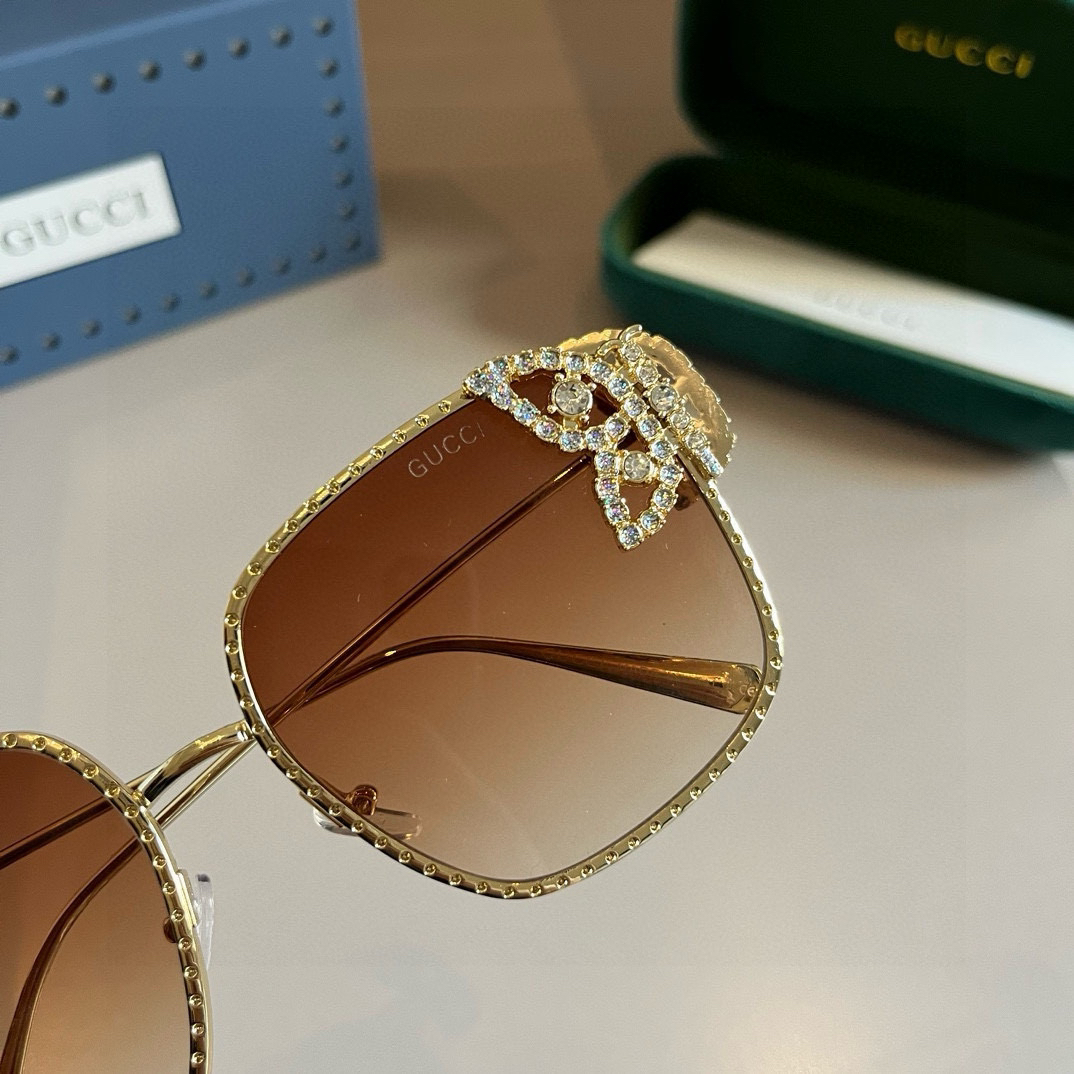 Gucci Square Frame Sunglasses
