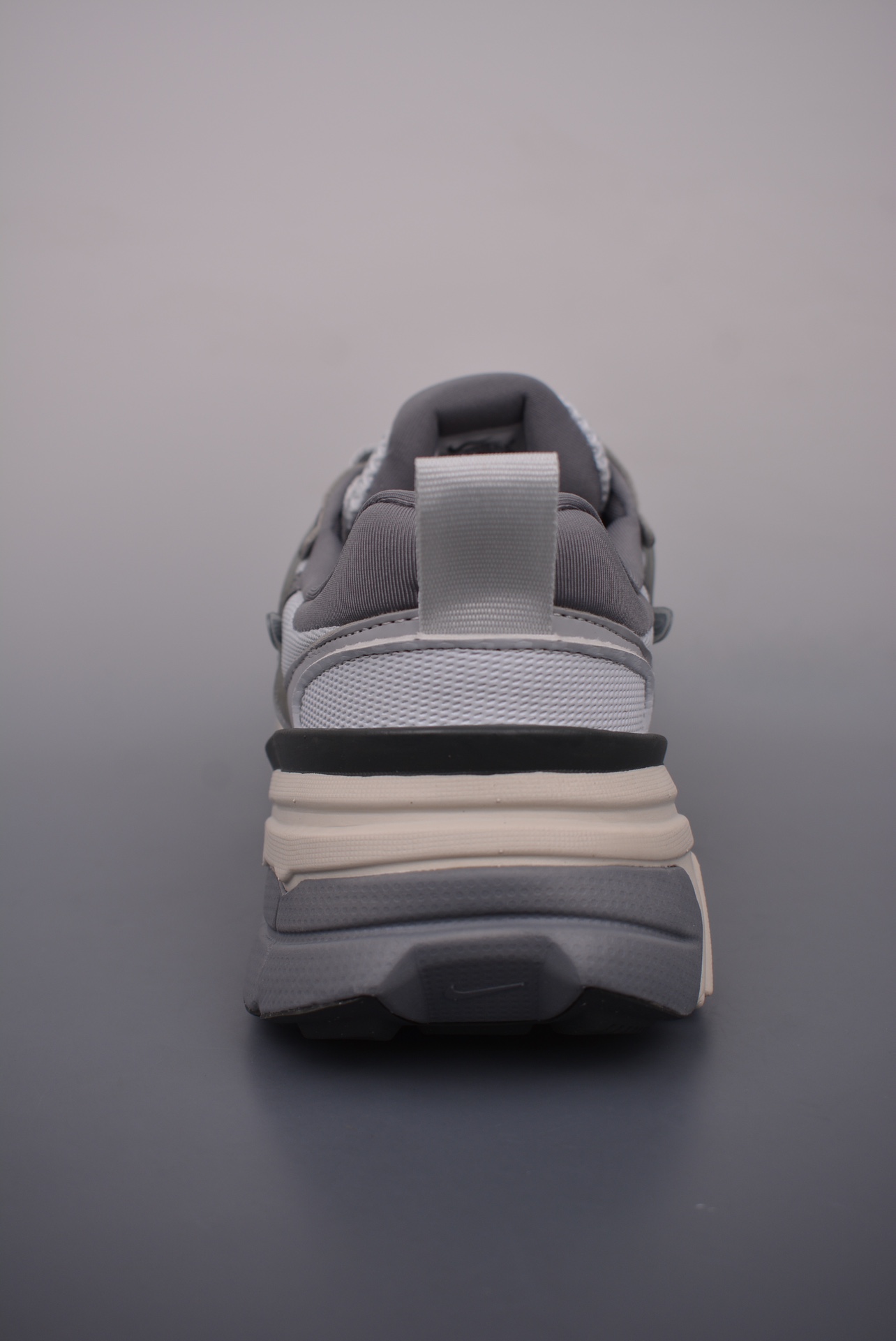 Nike Wmns V2K Runtekk LowTitanium Steel Grey FD0736-003