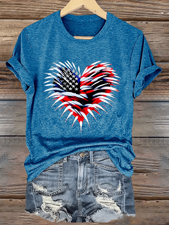 Womens Retro Independence Day Flag Heart Fireworks Print T-Shirt