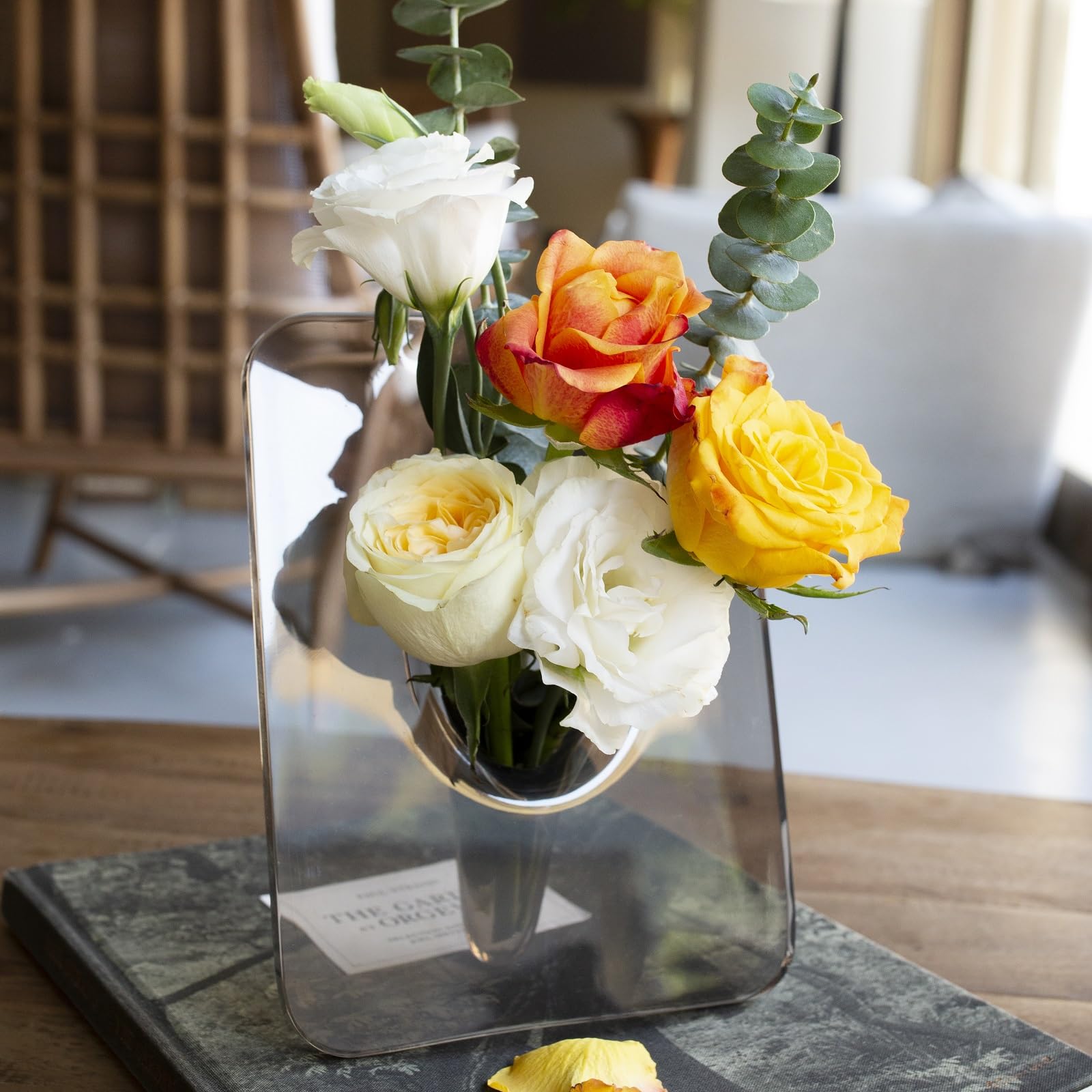 🔥Last Day 50% OFF🔥Acrylic Photo Frame Shaped Flower Vase📦BUY 2 GET 10% OFF & FREE SHIPPING NOW