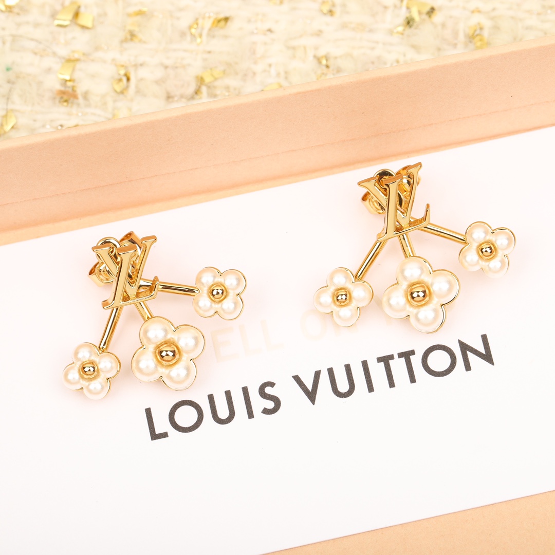 Louis Vuitton Pearl Earrings
