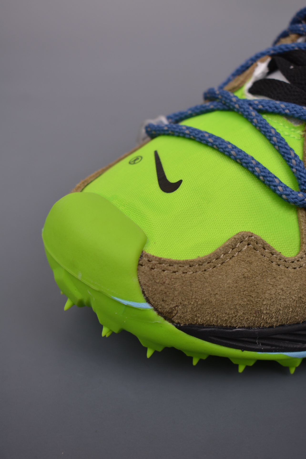 Off-White ™ x Nike Zoom Terra Kiger 5 Athlete in Progress CD8179-300