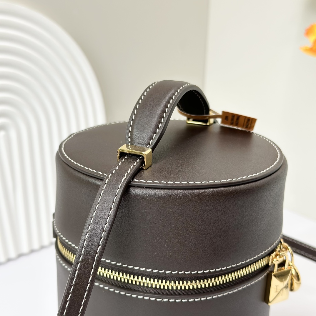 Loro Piana Extra Case Small Bucket Bag