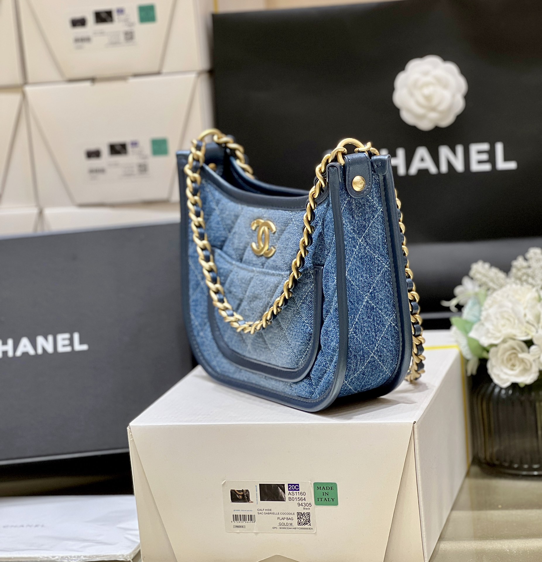 Chanel 24S denim hobo AS4532 00128