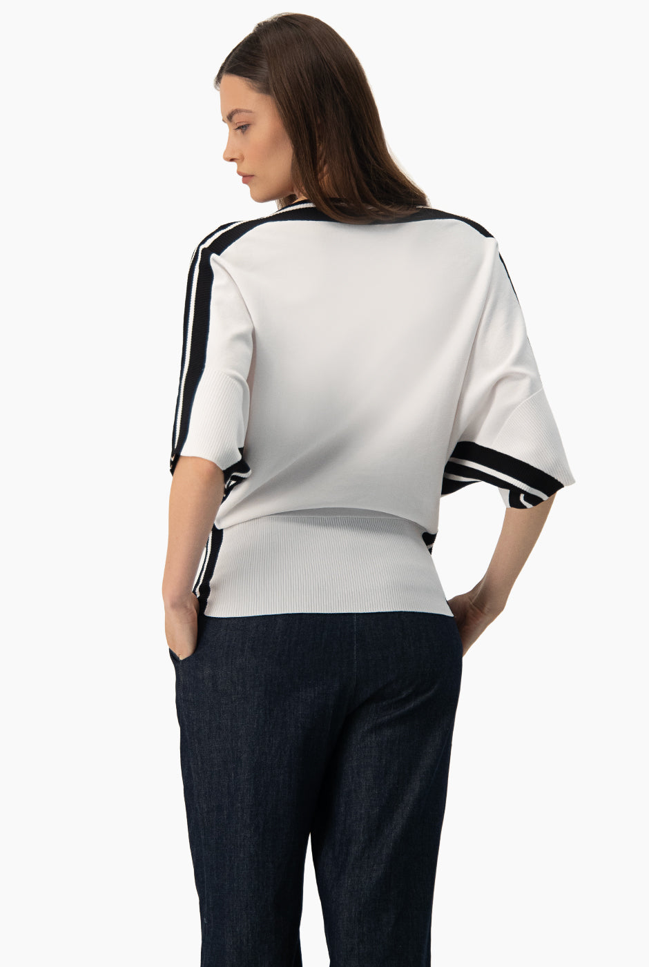Pullover Black And White