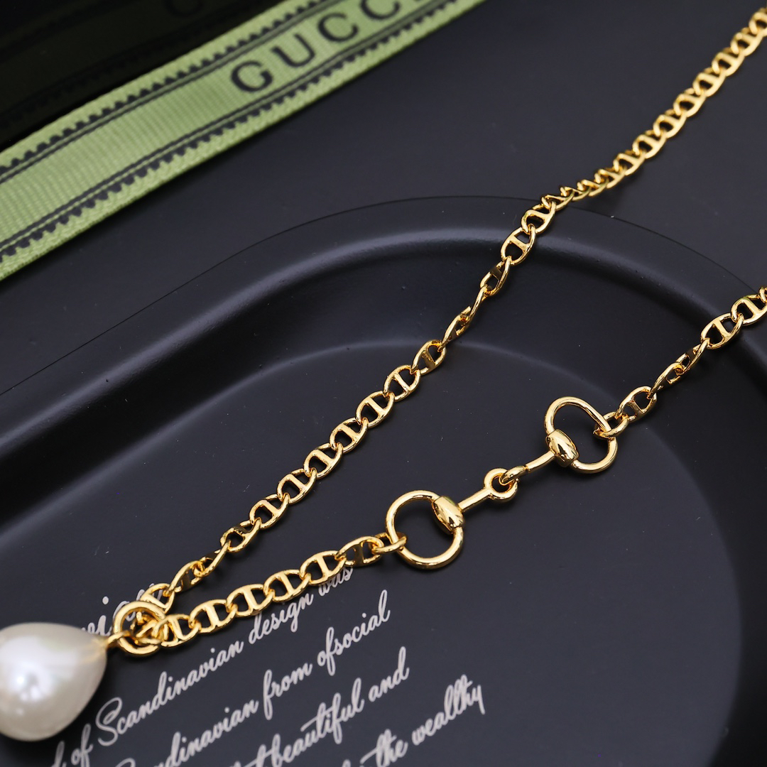 Gucci Pearl Charm Gold Necklace