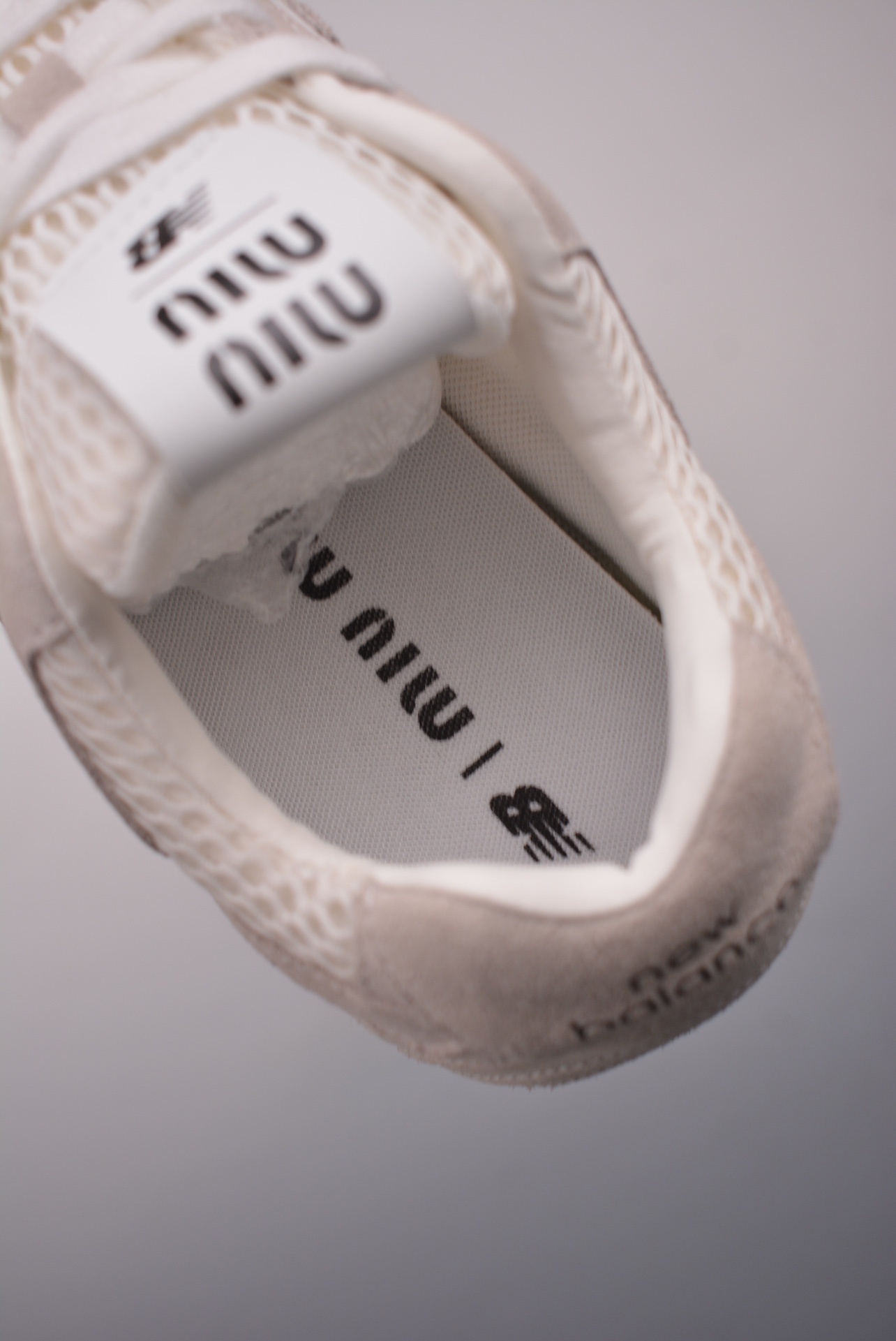 Miu Miu x New Balance 530 SL 