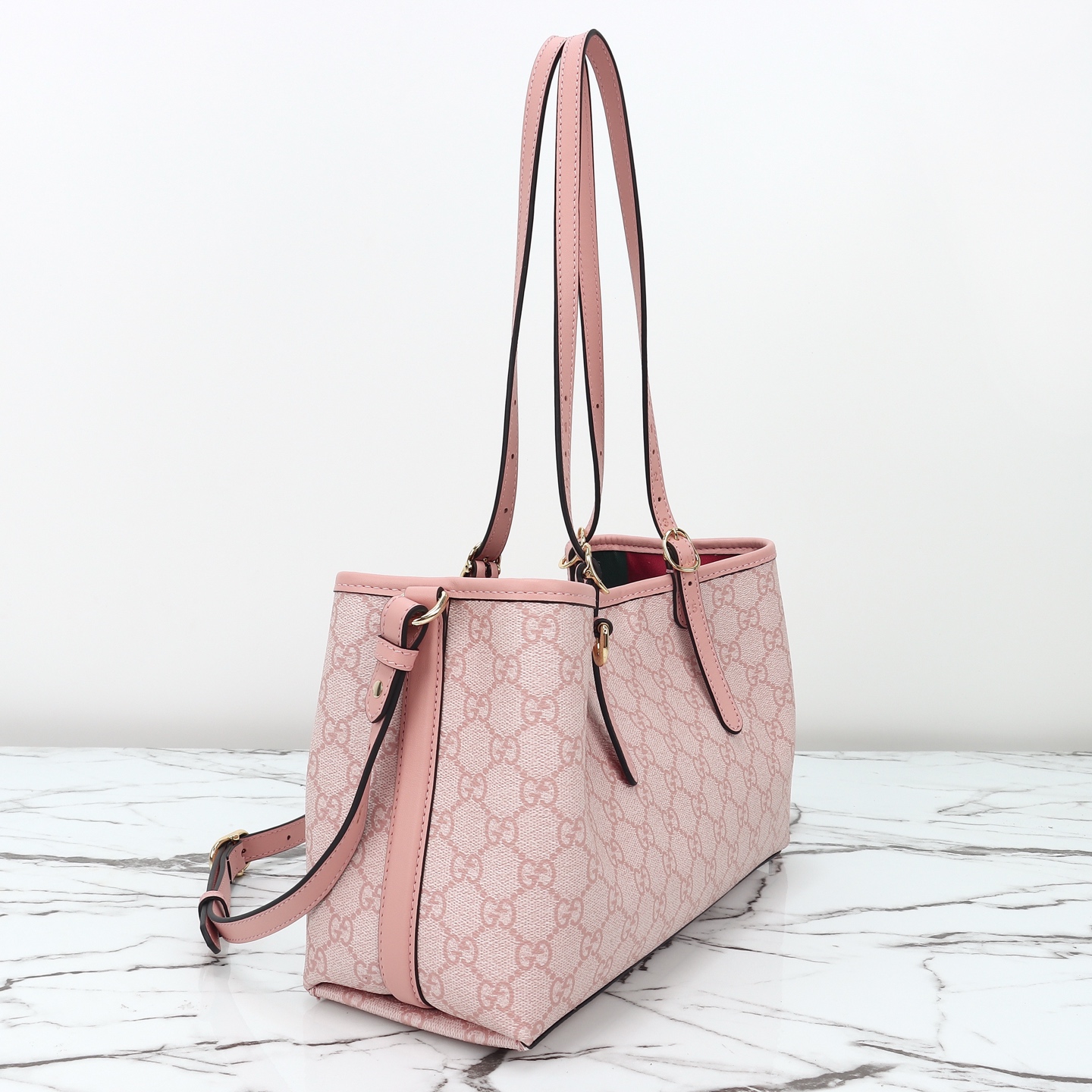 Gucci GG Emblem medium tote bag ‎815214 FAD6L 8459