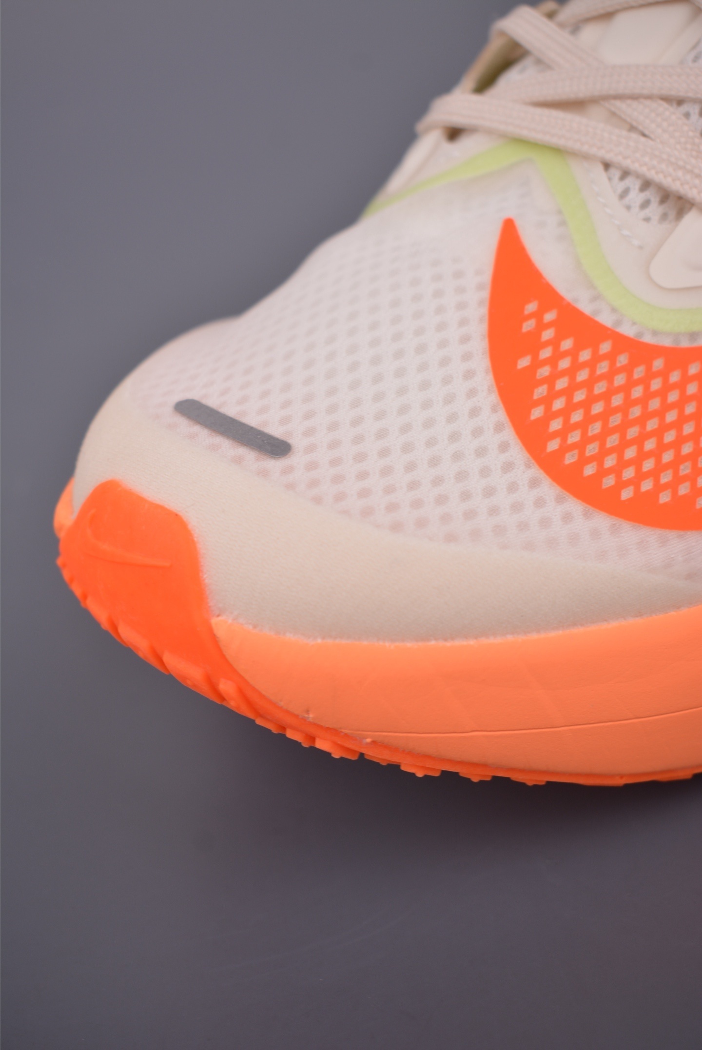 NIKE AIR Zoom RIVAL Fly 6“Off-white orange” FN8455-105