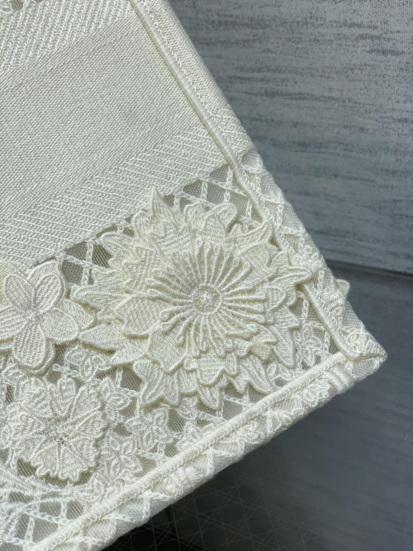 Dior embroidered tote bag medium