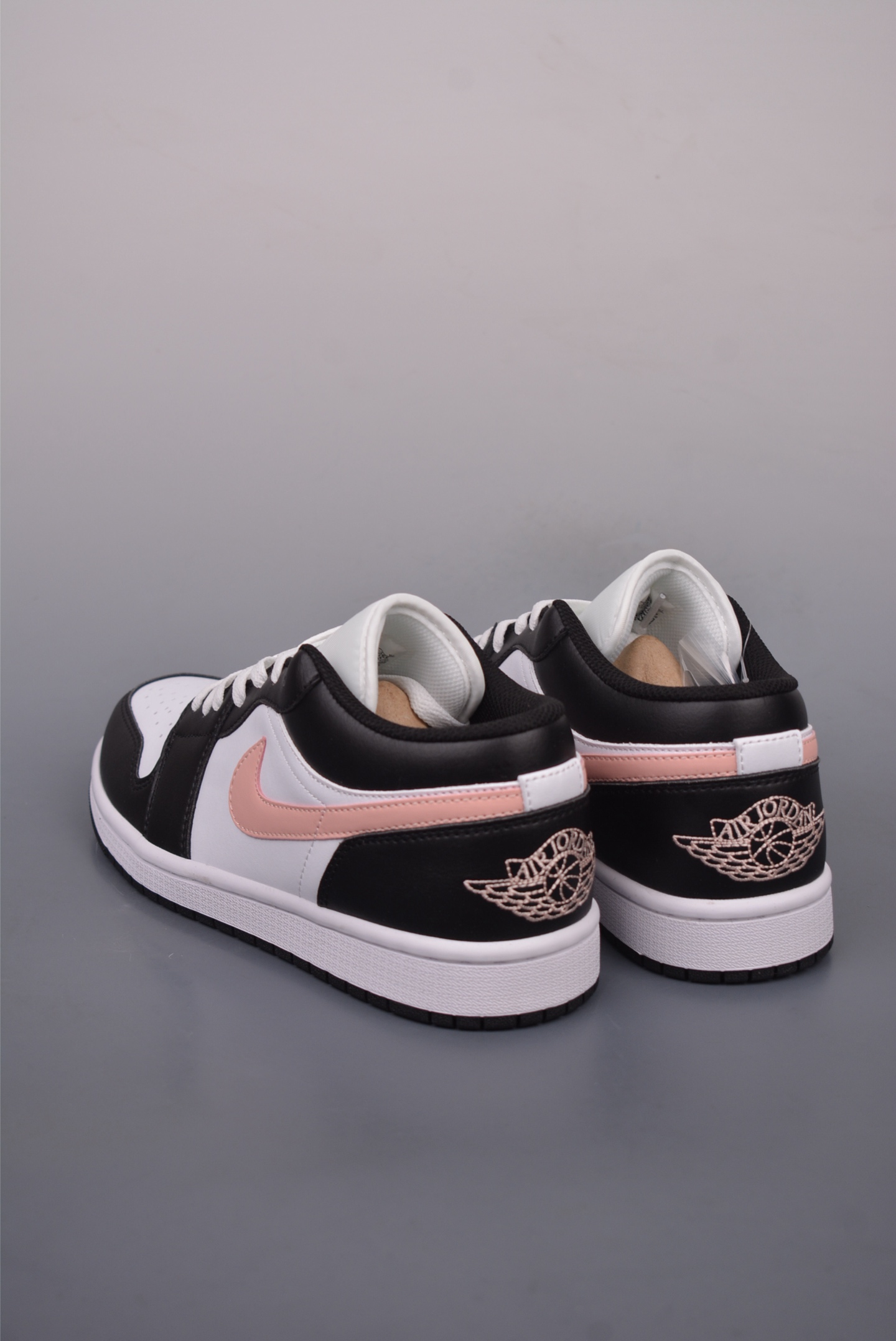 Nike Wmns Air Jordan 1 Low GS Leather Black White Pink 553558-165
