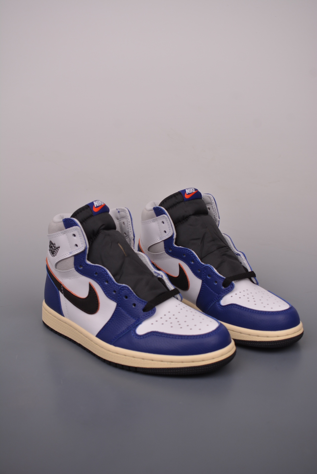 Air Jordan 1 Retro High OG Rare AirDeep Royal Blue DZ5485-100