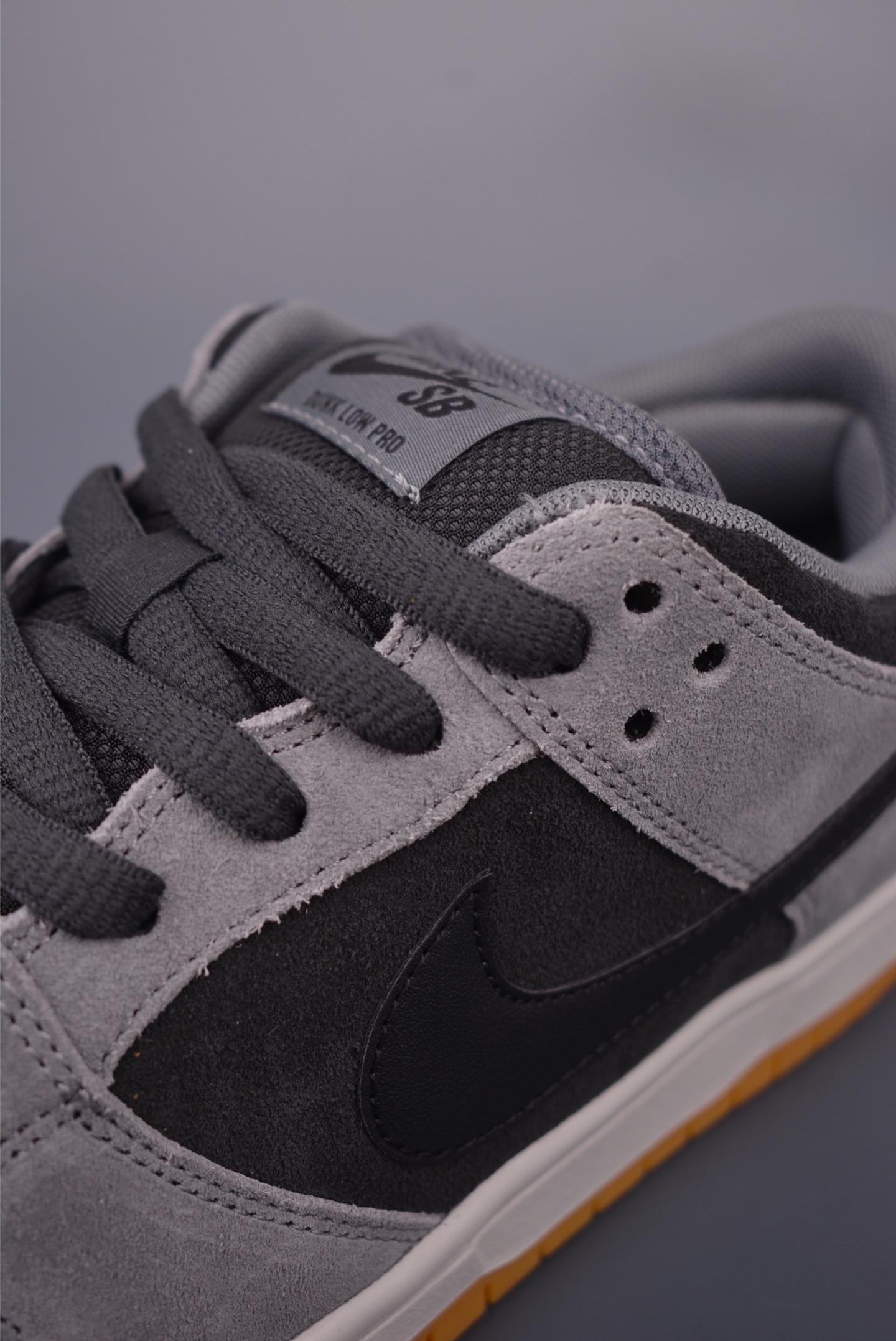 Nike SB Dunk Pro “Black and Smoke Grey” HF3063-001