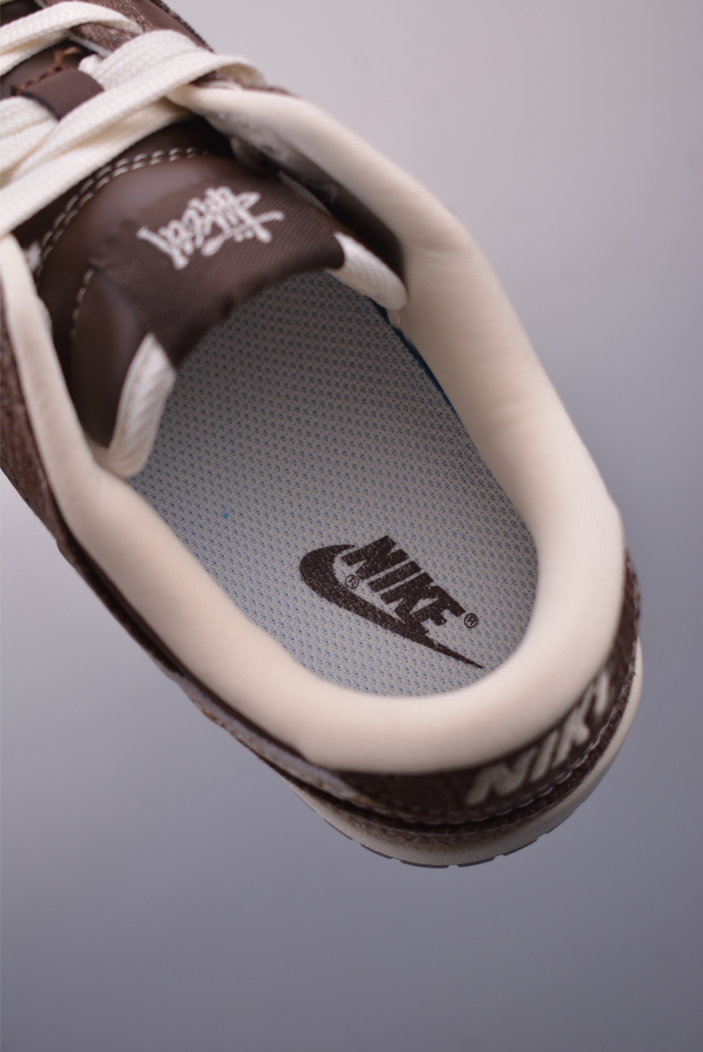 Nike SB Dunk Low sneakers 25 Year of the Snake Limited Edition Snake Denim Brown CH8311-112