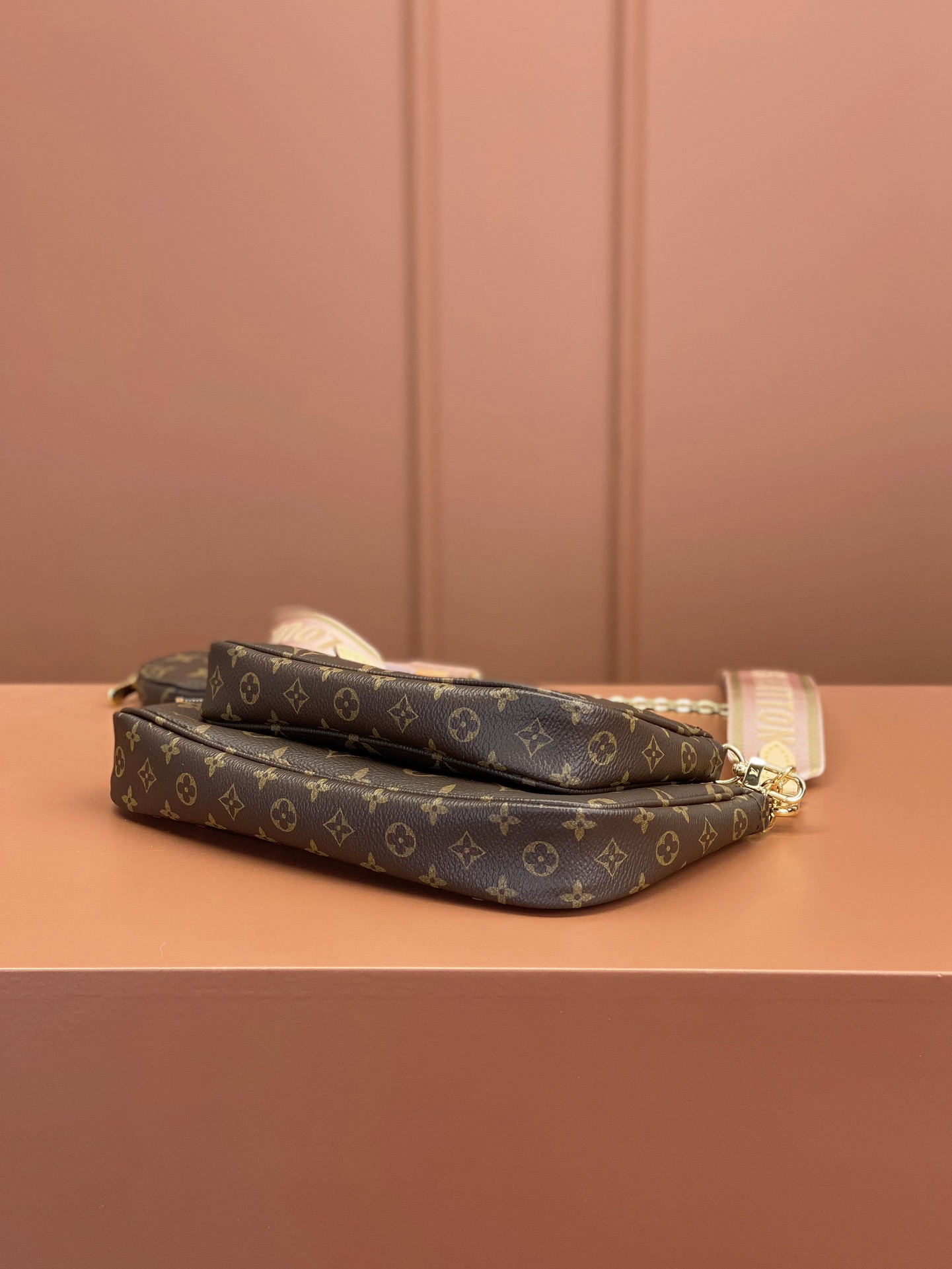 Louis Vuitton MULTI POCHETTE ACCESSORIES Handbag M44840