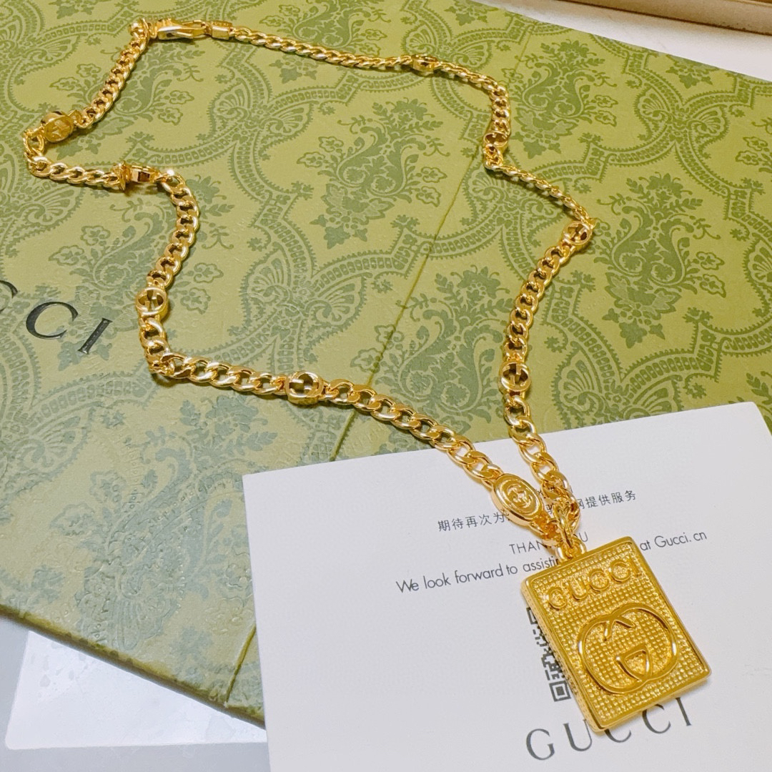 Gucci Anger Forest series new GG square gold necklace