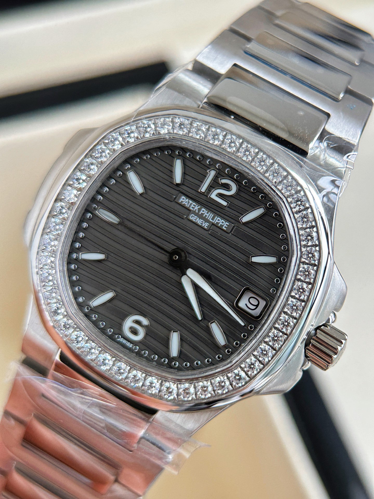 Patek Philippe PP Nautilus 7010 Series