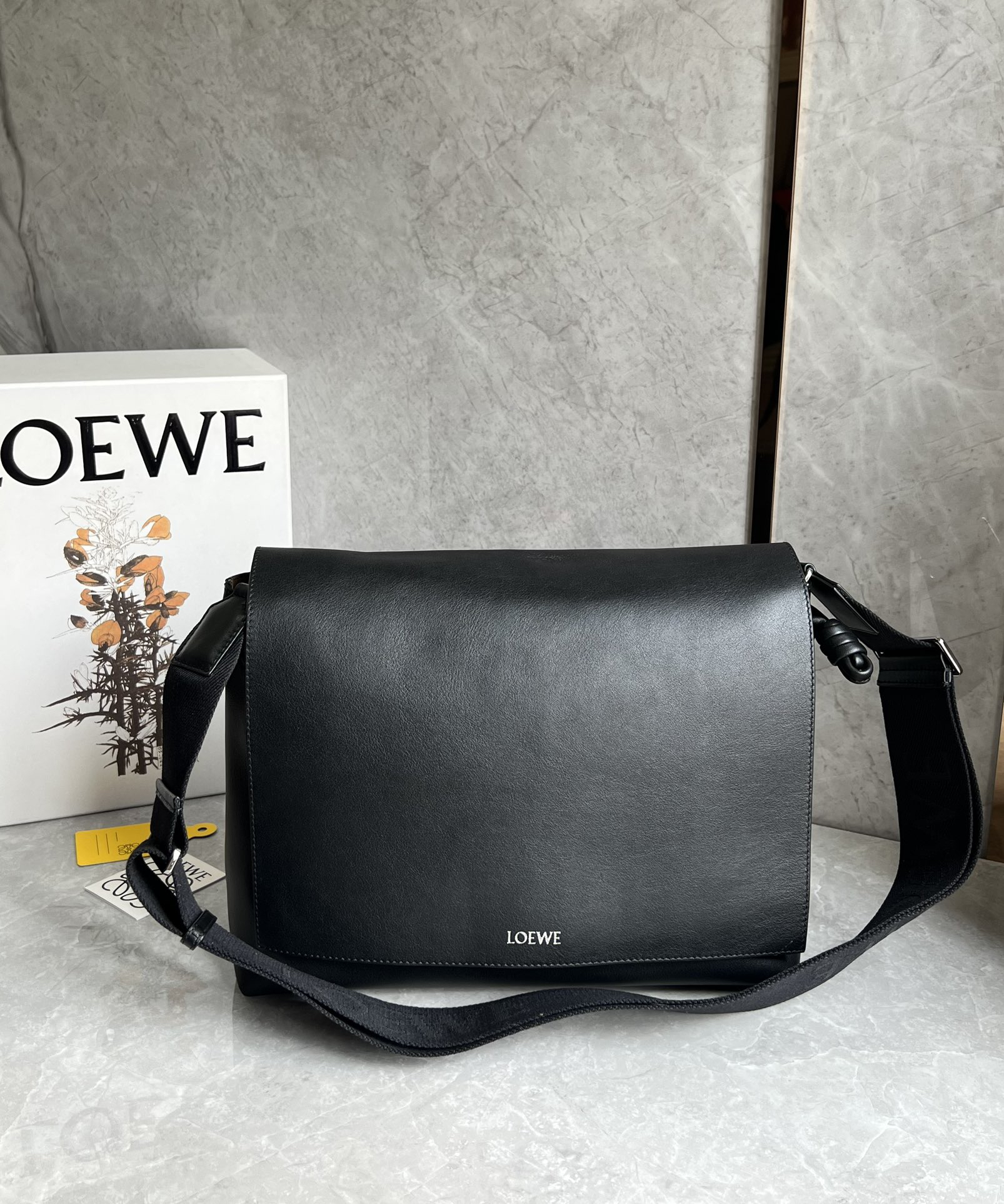 Loewe Flamenco satchel messenger bag 0901