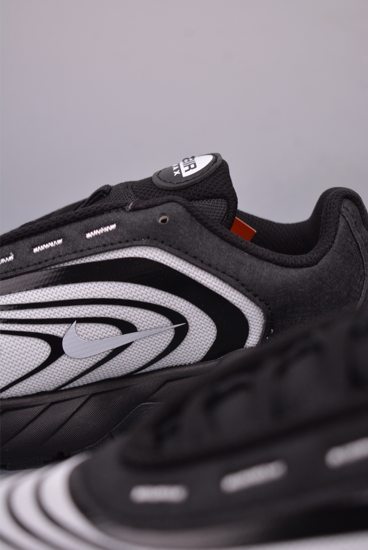 NIKE AIR MAX FIRE 2025 
