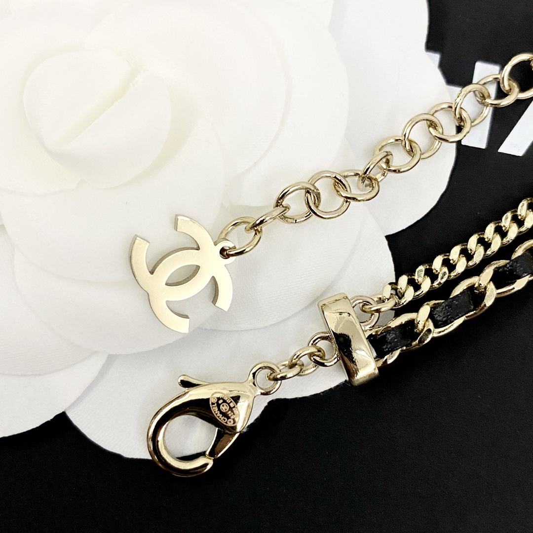 CHAN 24 black gold leather double C pearl leather necklace