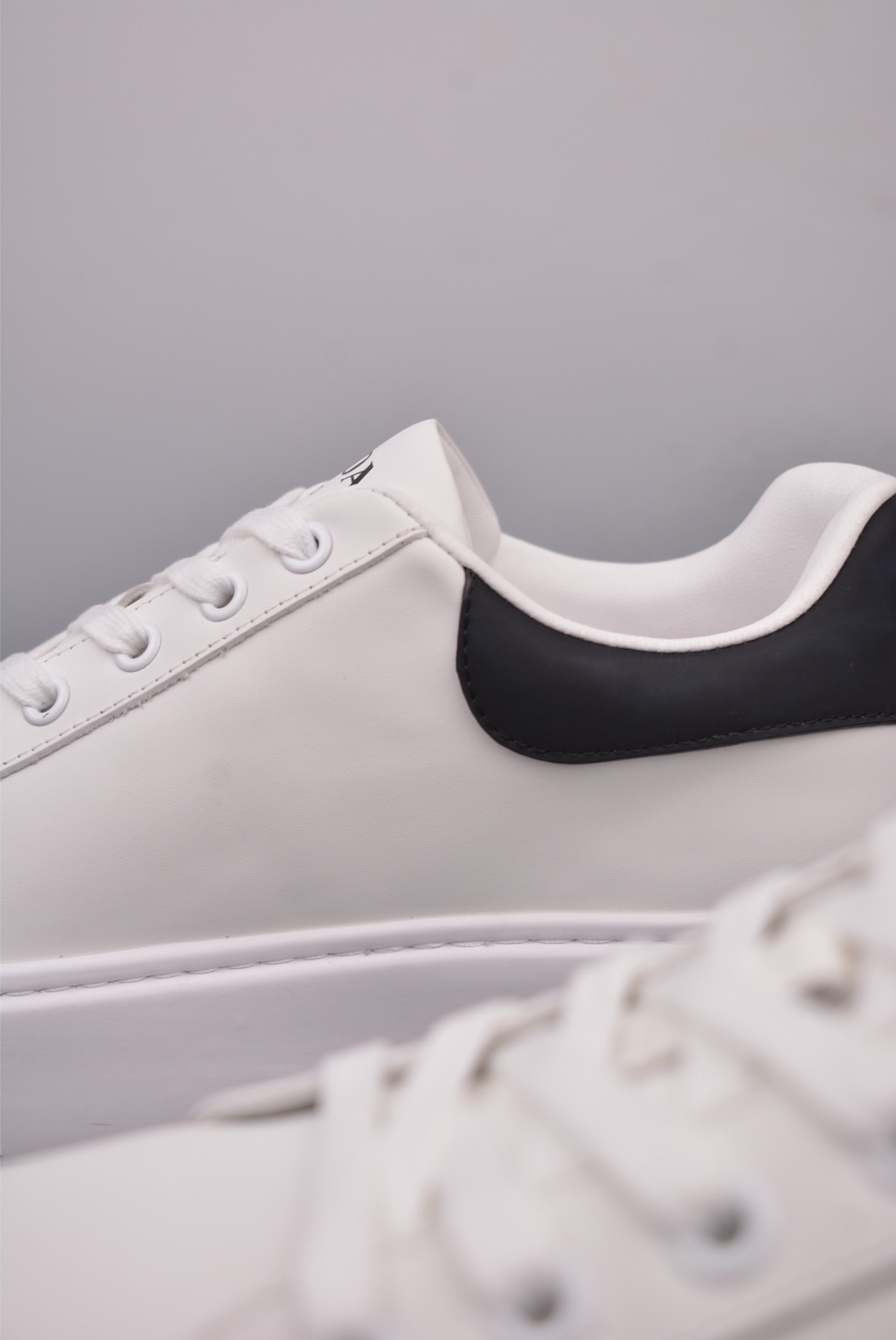 PRADA Cloudbust Thunder White Shoes Black Tail  VITBLLO