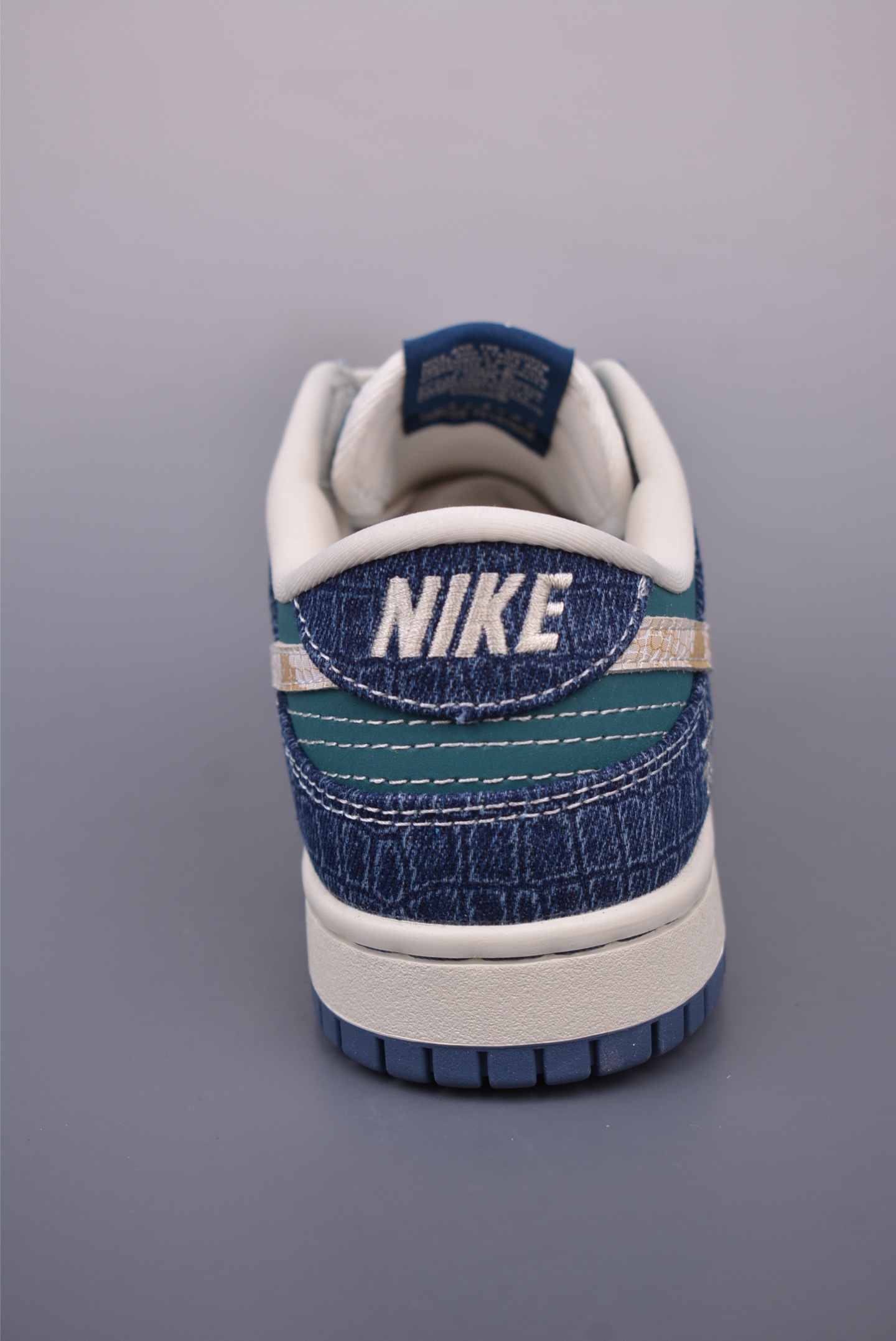 Nike SB Dunk Low sneakers 25 Year of the Snake Limited Edition Snake Denim Blue CH8311-112