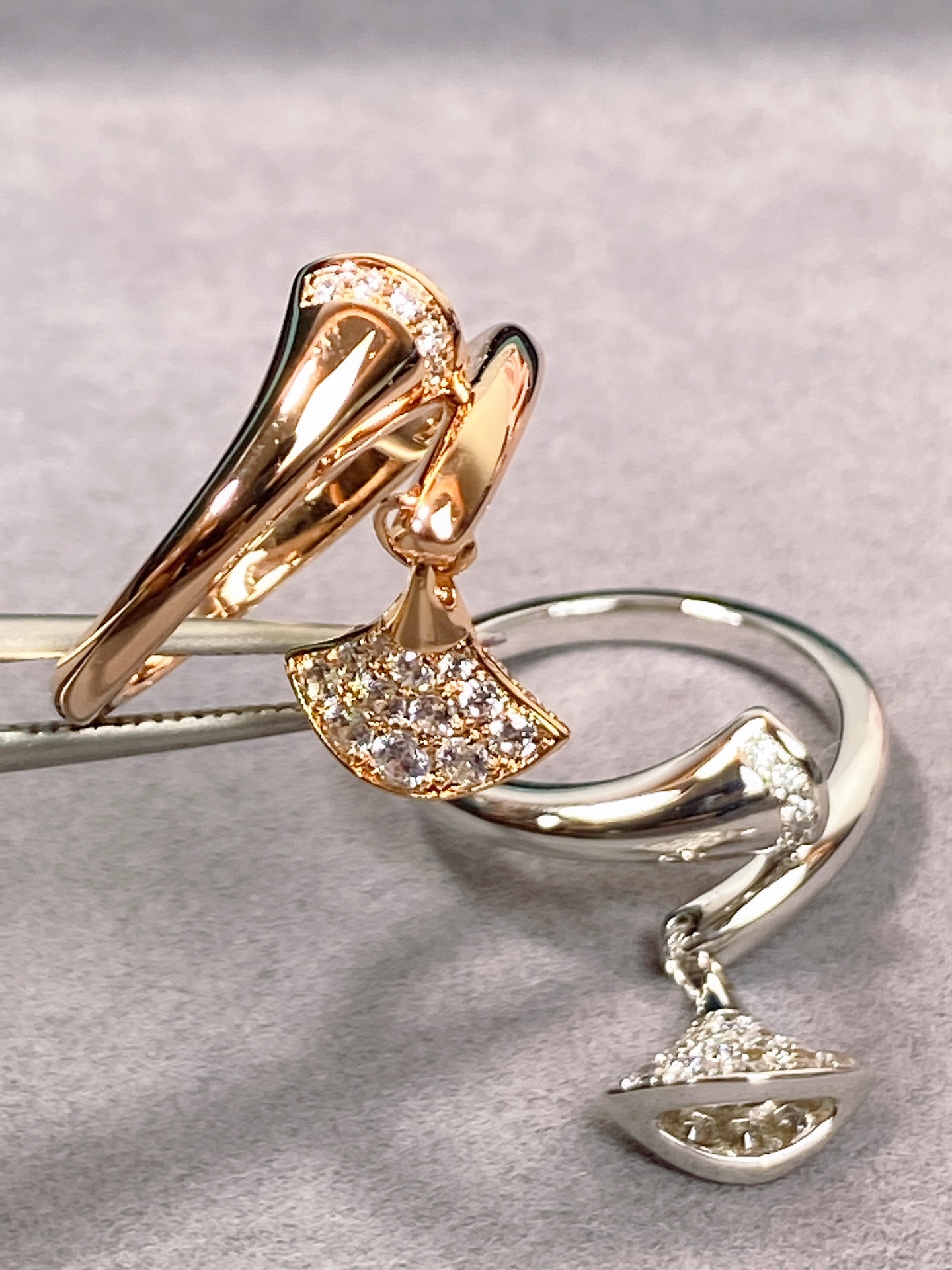 Bulgari Divas Dream Series Fan Shape Ring